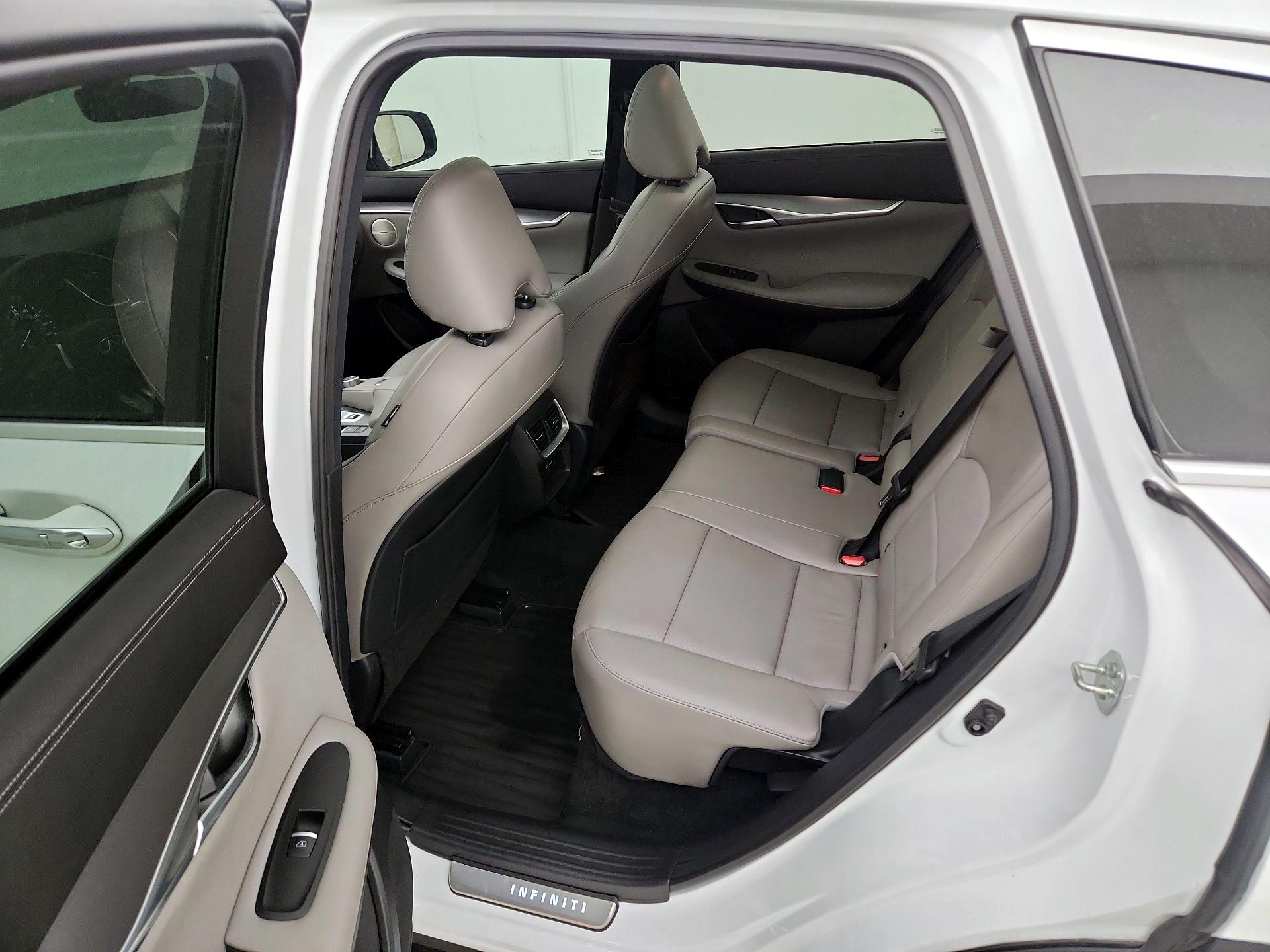 Thumbnail: 2024 INFINITI QX50 - 20