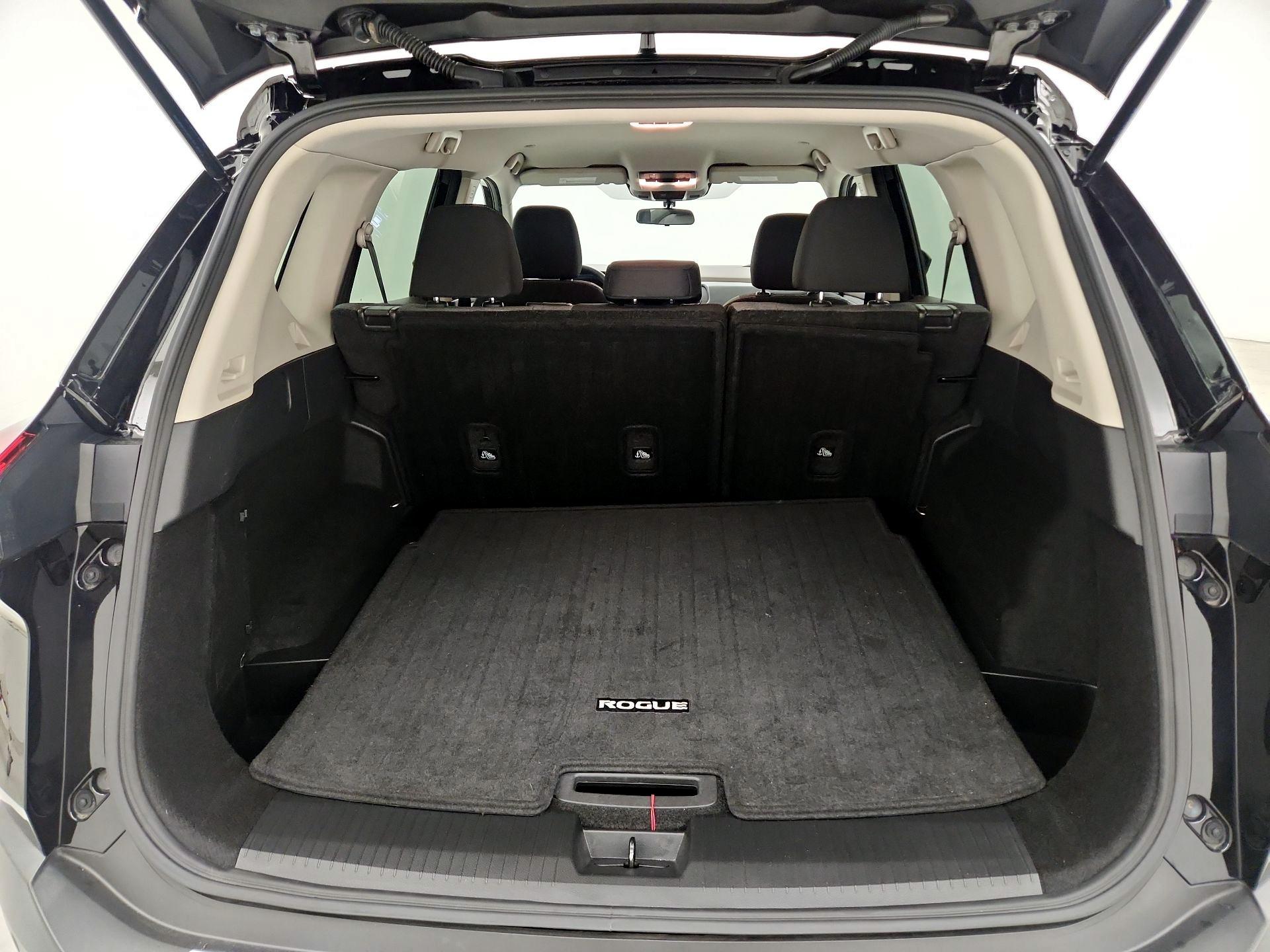 Thumbnail: 2023 Nissan Rogue - 18