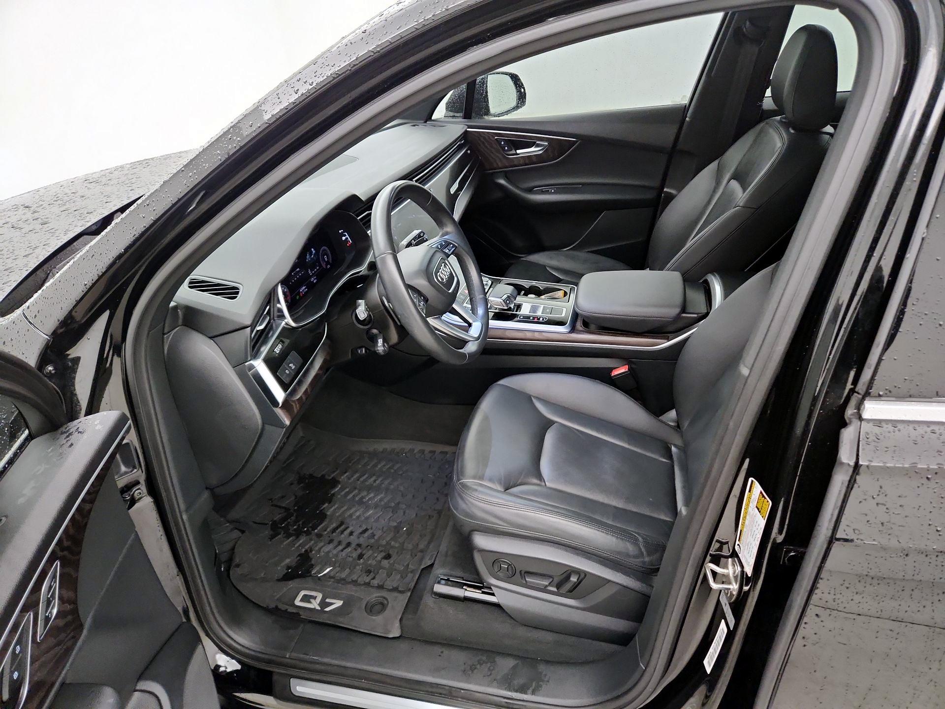 Thumbnail: 2021 Audi Q7 - 11