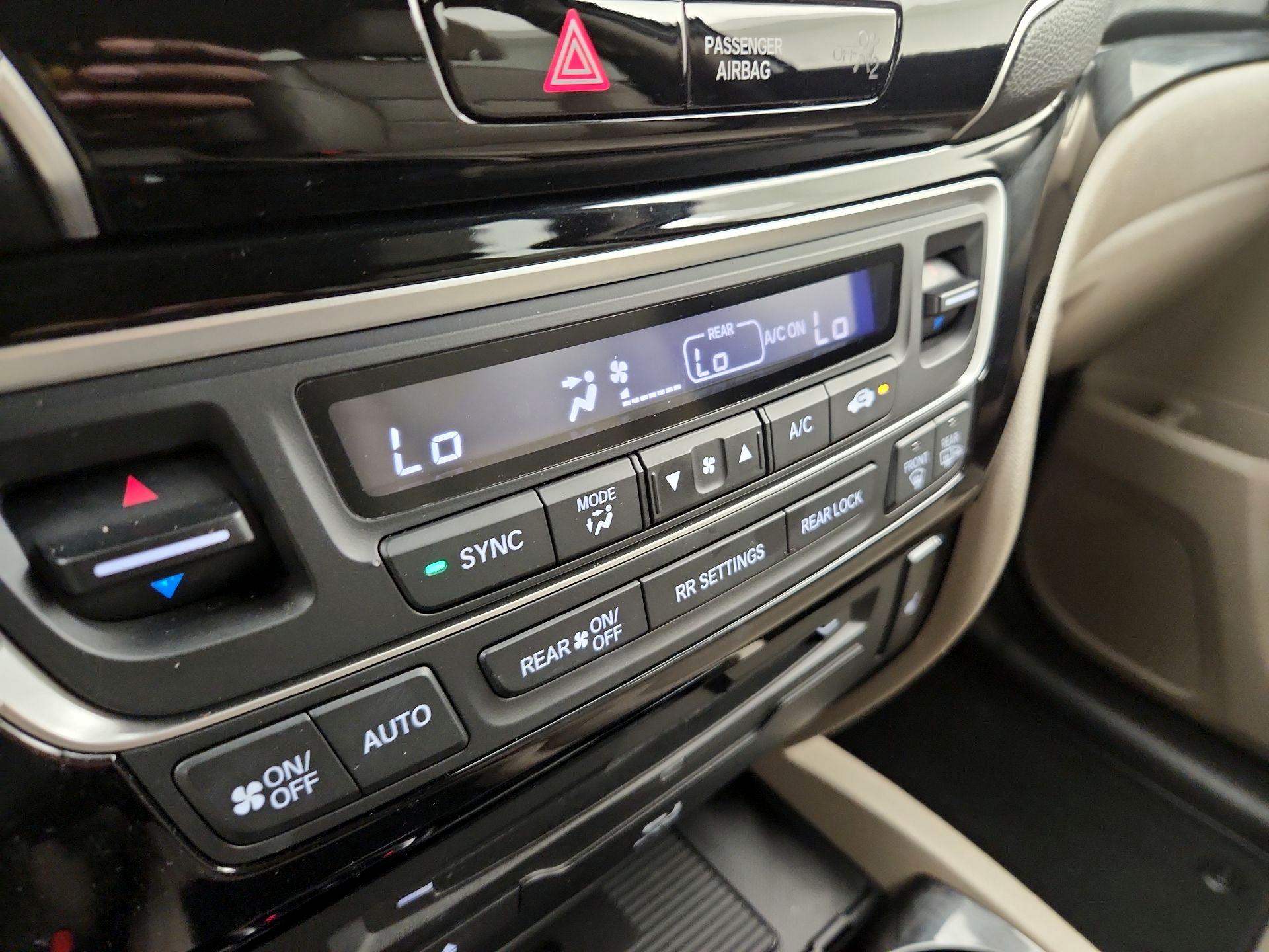 Thumbnail: 2021 Honda Pilot - 17