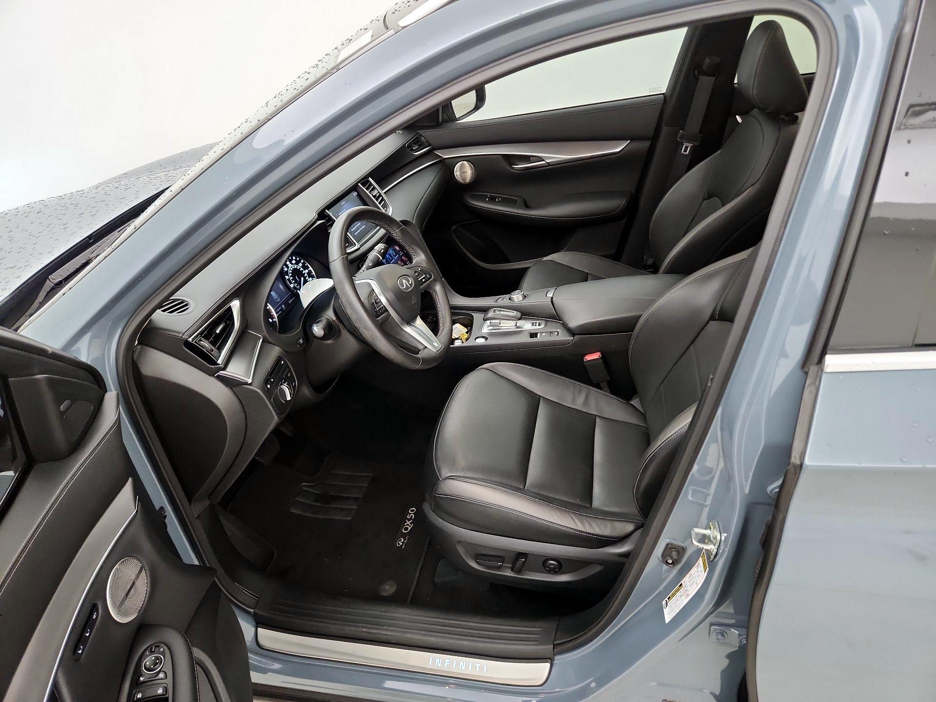 Thumbnail: 2023 INFINITI QX50 - 11