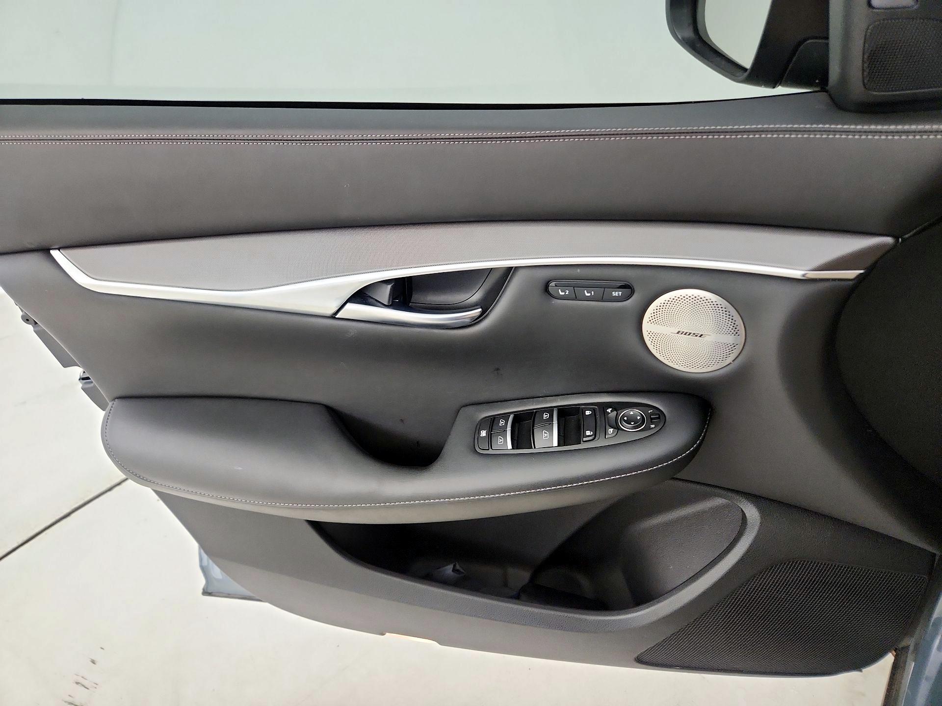 Thumbnail: 2023 INFINITI QX50 - 12