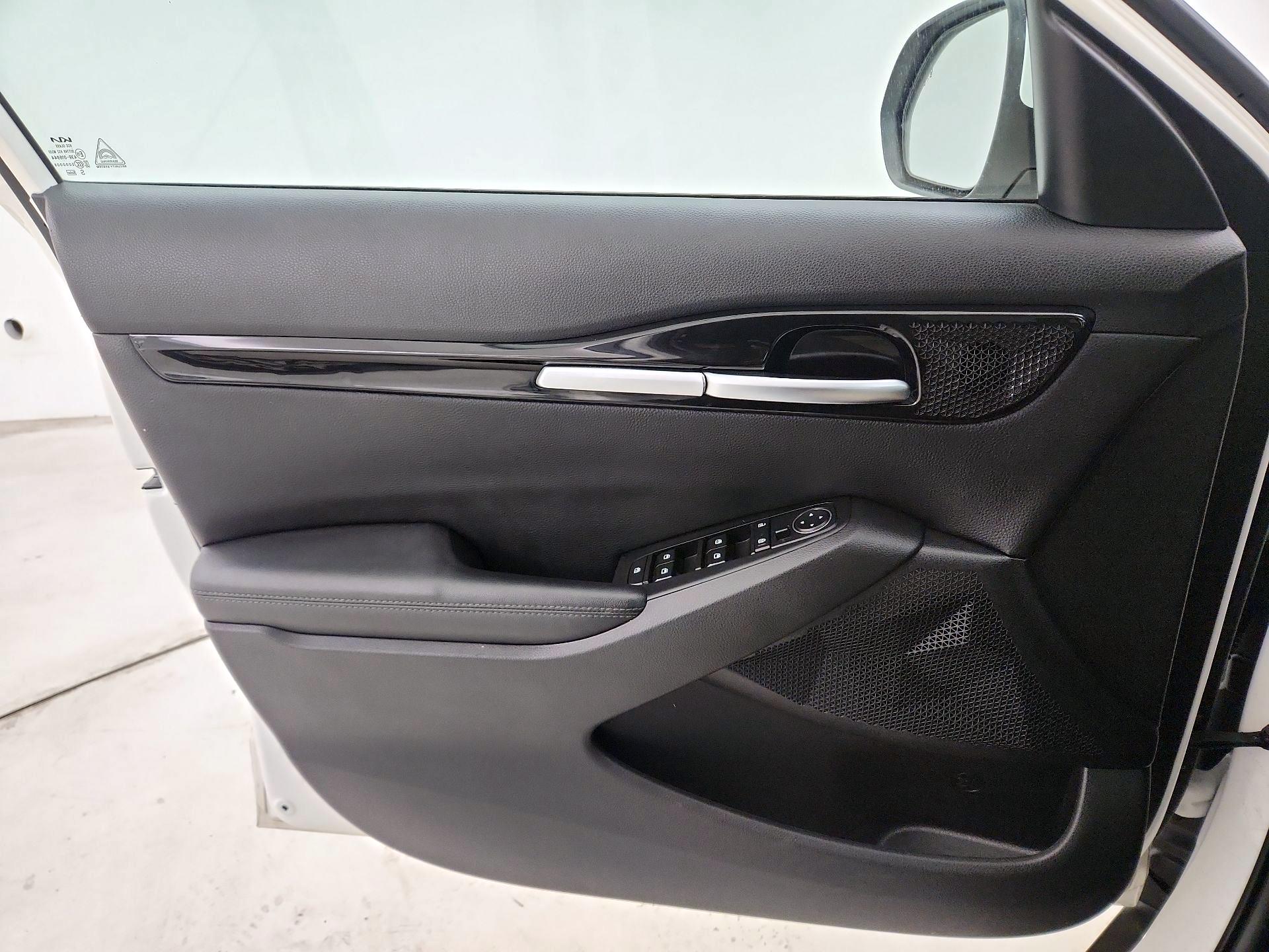 Thumbnail: 2022 Kia Seltos - 12