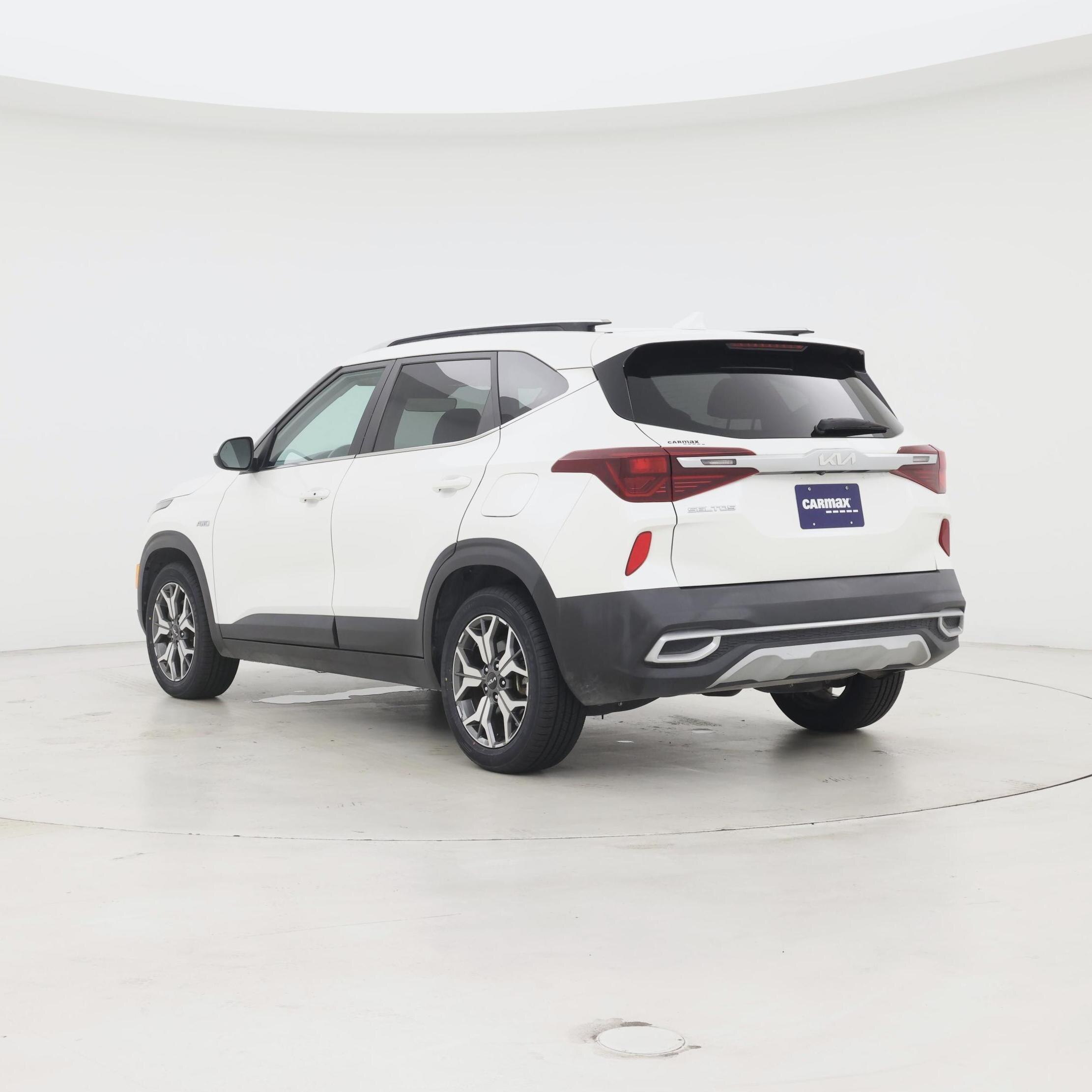 Thumbnail: 2022 Kia Seltos - 2