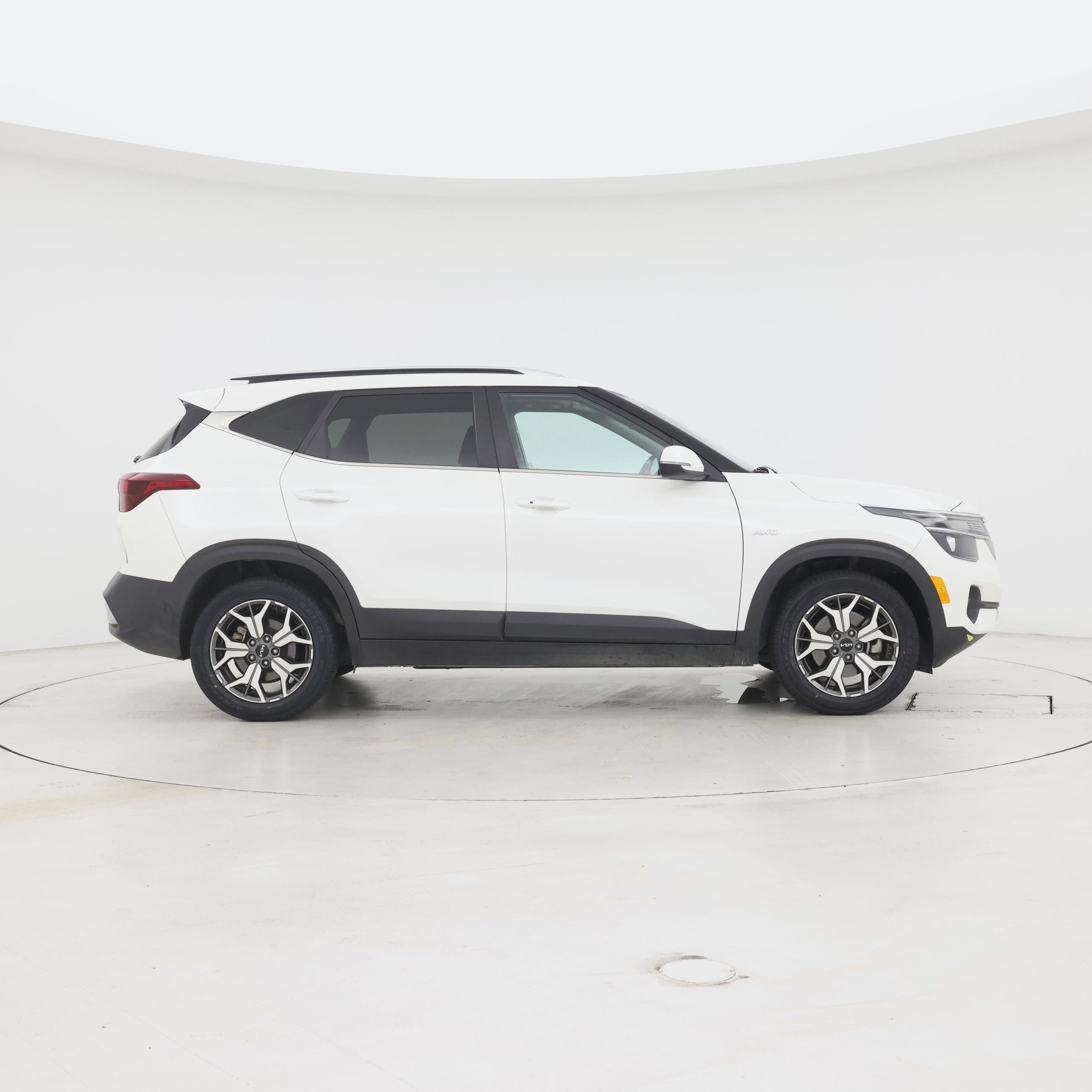 Thumbnail: 2022 Kia Seltos - 7