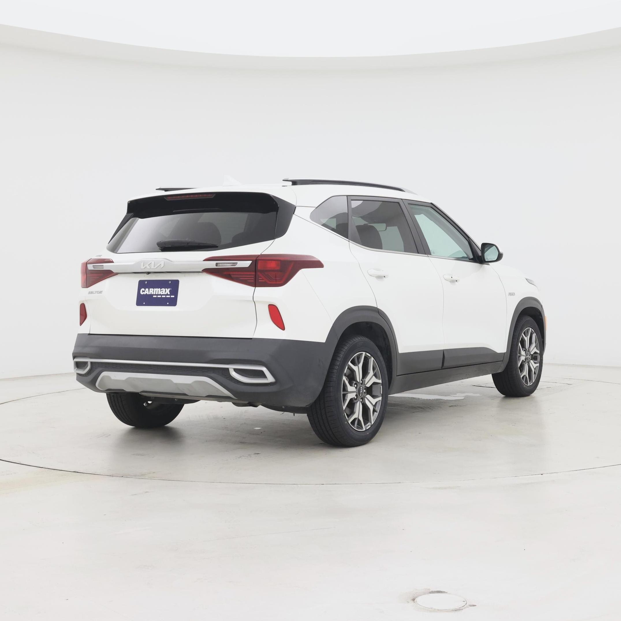 Thumbnail: 2022 Kia Seltos - 8