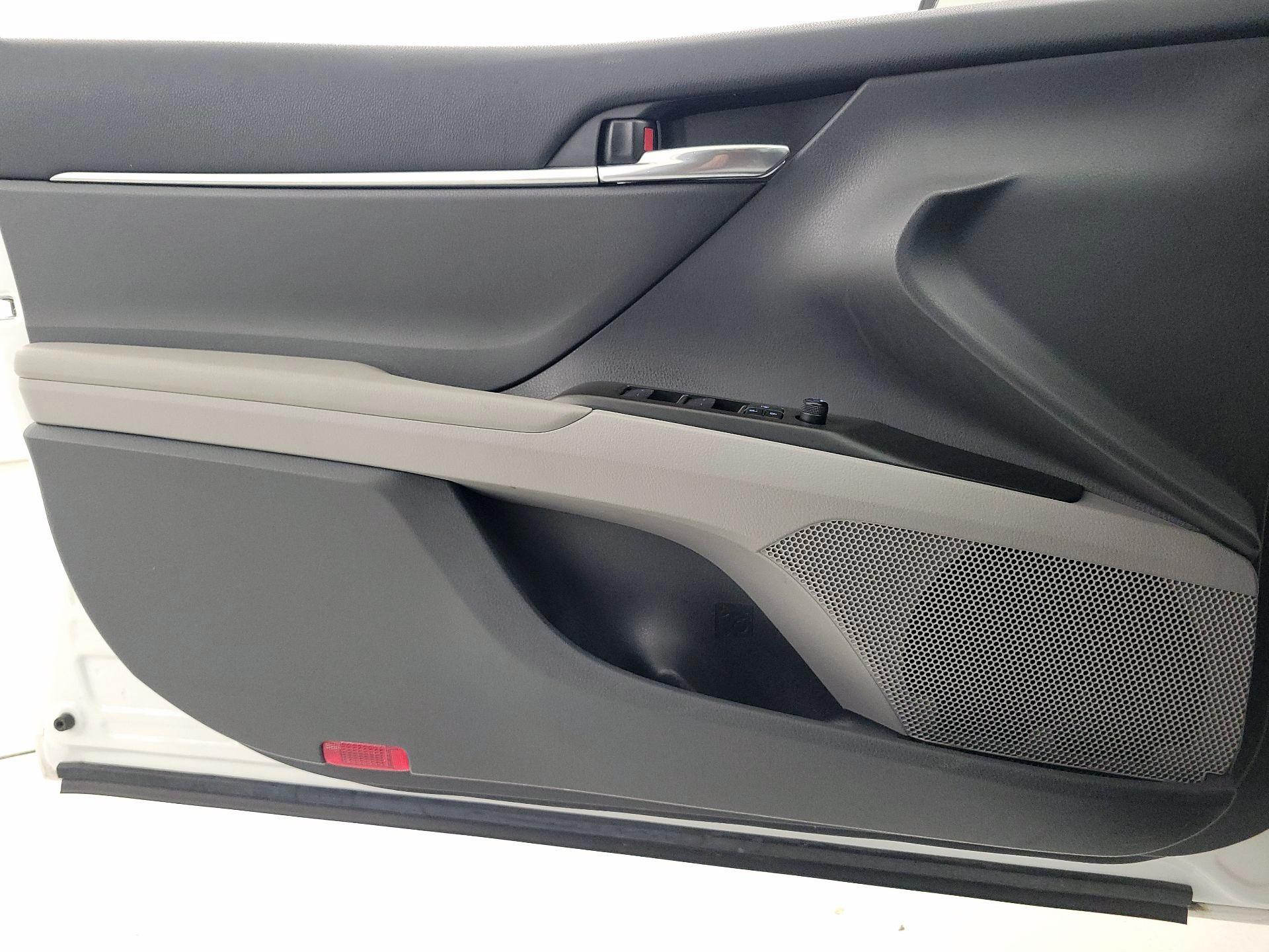 Thumbnail: 2023 Toyota Camry - 12