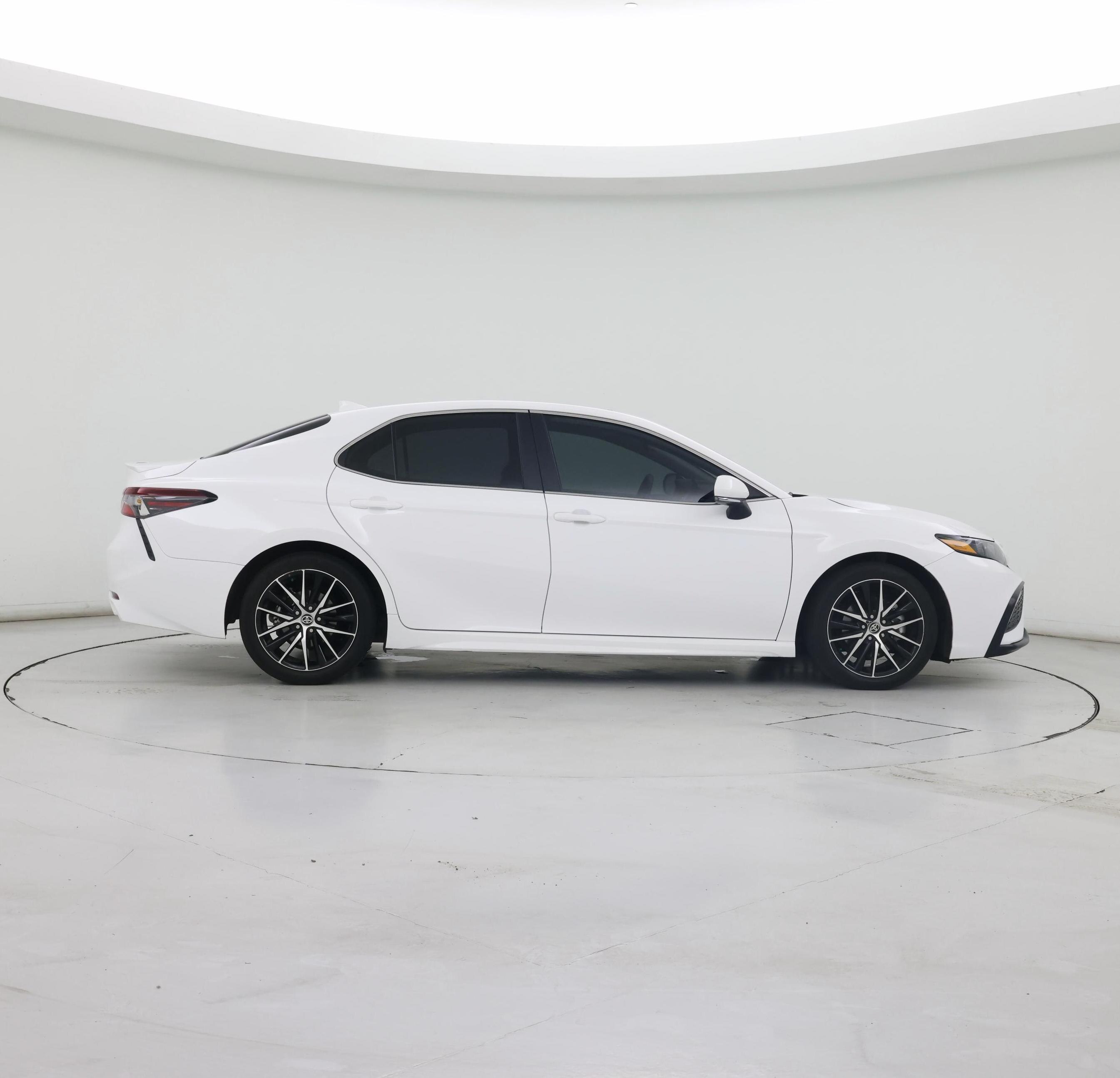 Thumbnail: 2023 Toyota Camry - 7