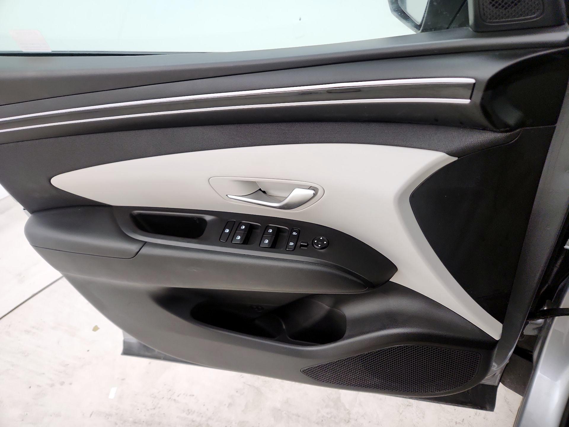 Thumbnail: 2023 Hyundai Tucson - 12