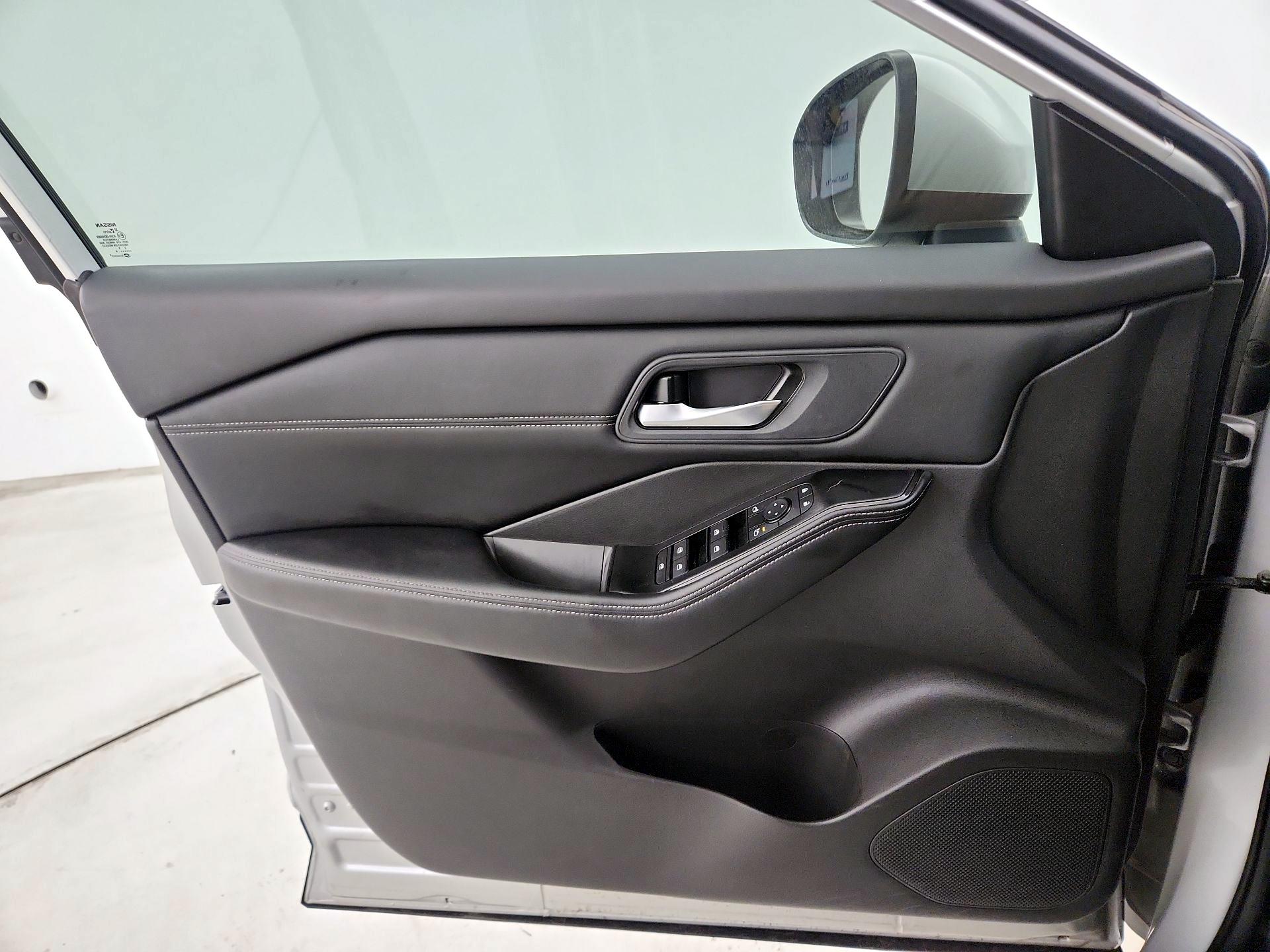 Thumbnail: 2024 Nissan Rogue - 12