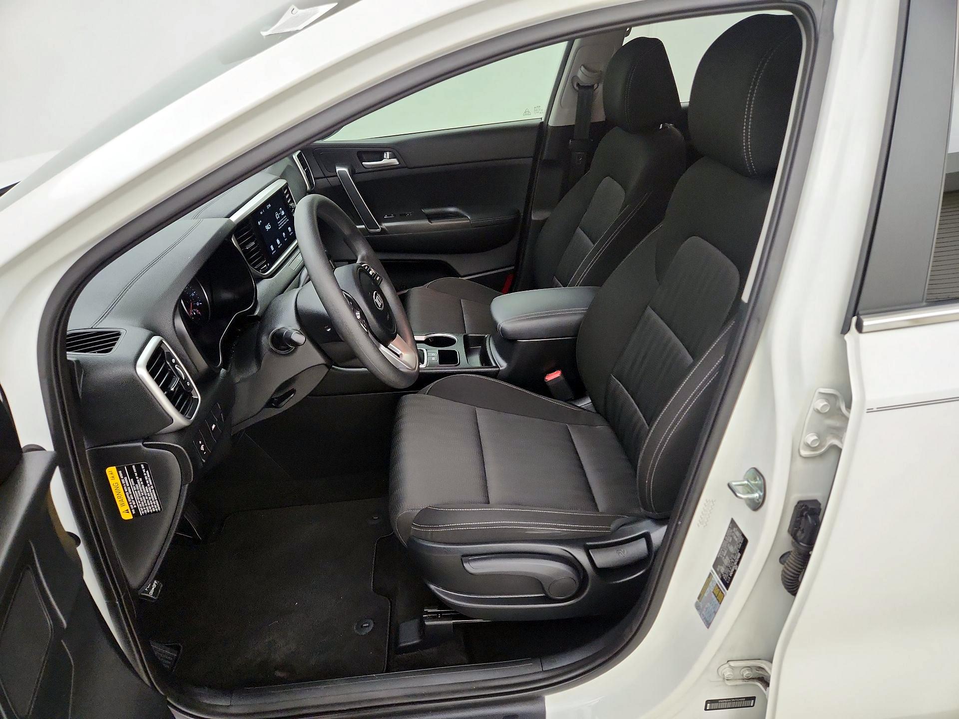 Thumbnail: 2022 Kia Sportage - 11