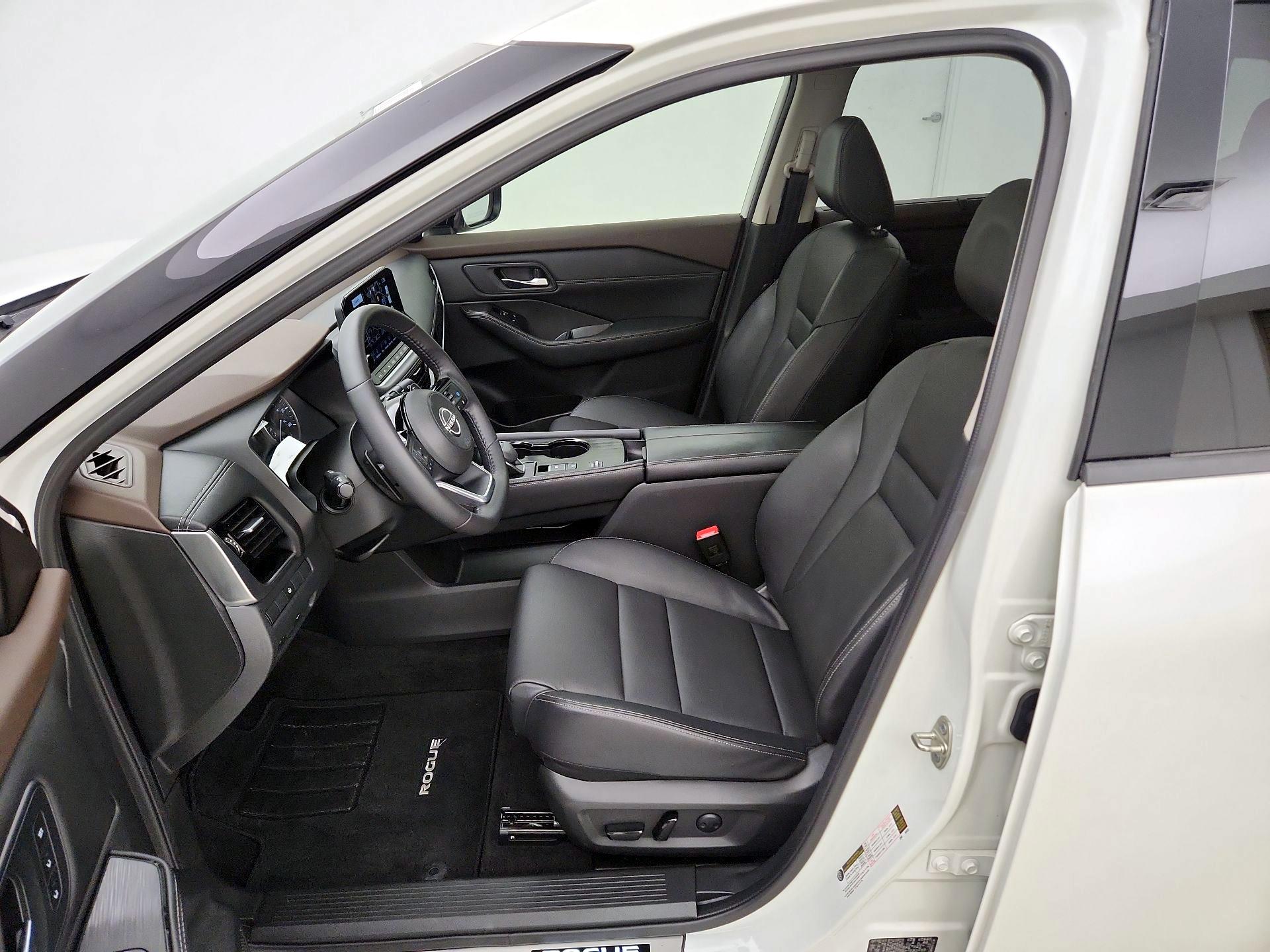 Thumbnail: 2023 Nissan Rogue - 11