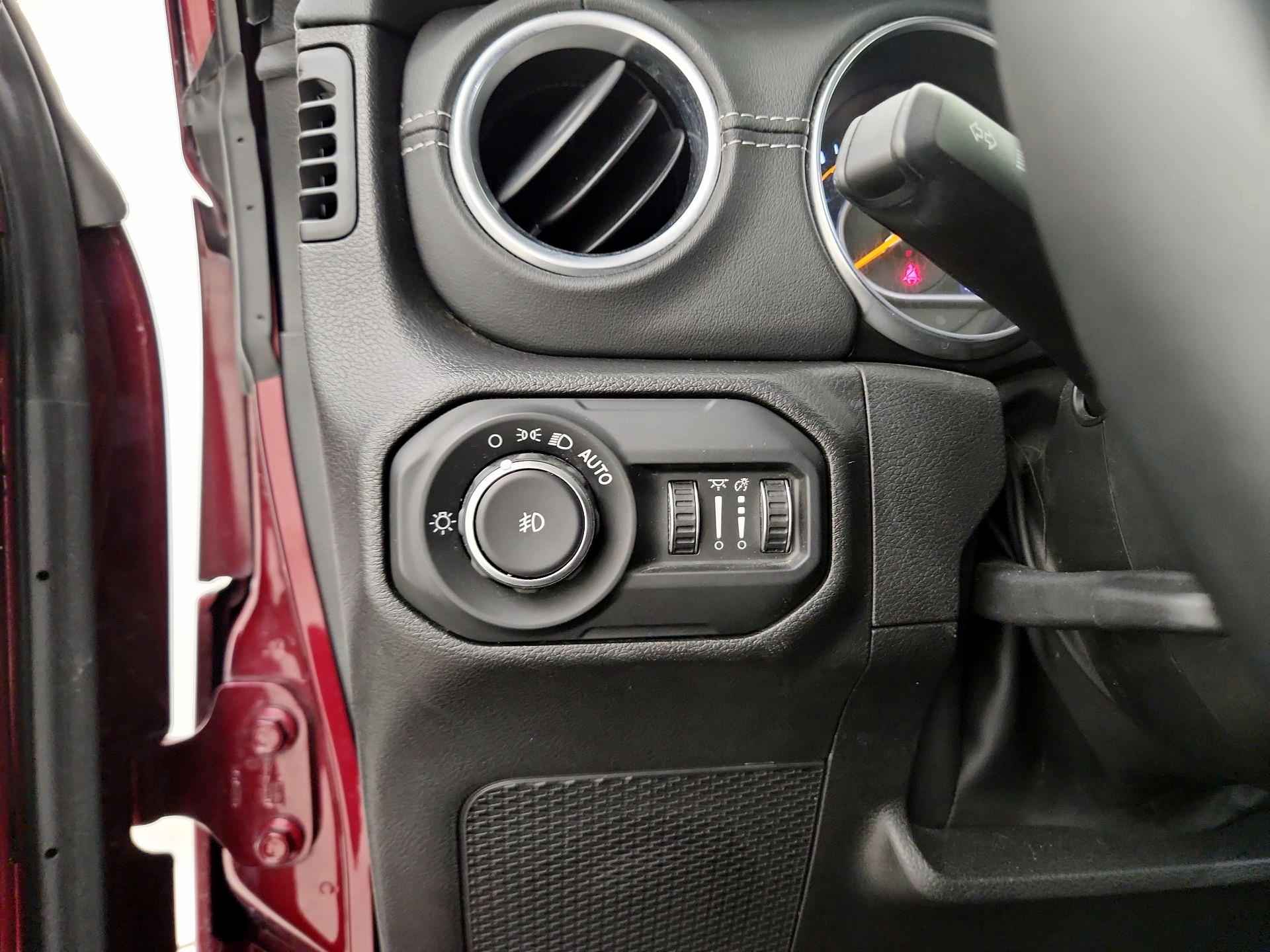 Thumbnail: 2022 Jeep Wrangler - 13