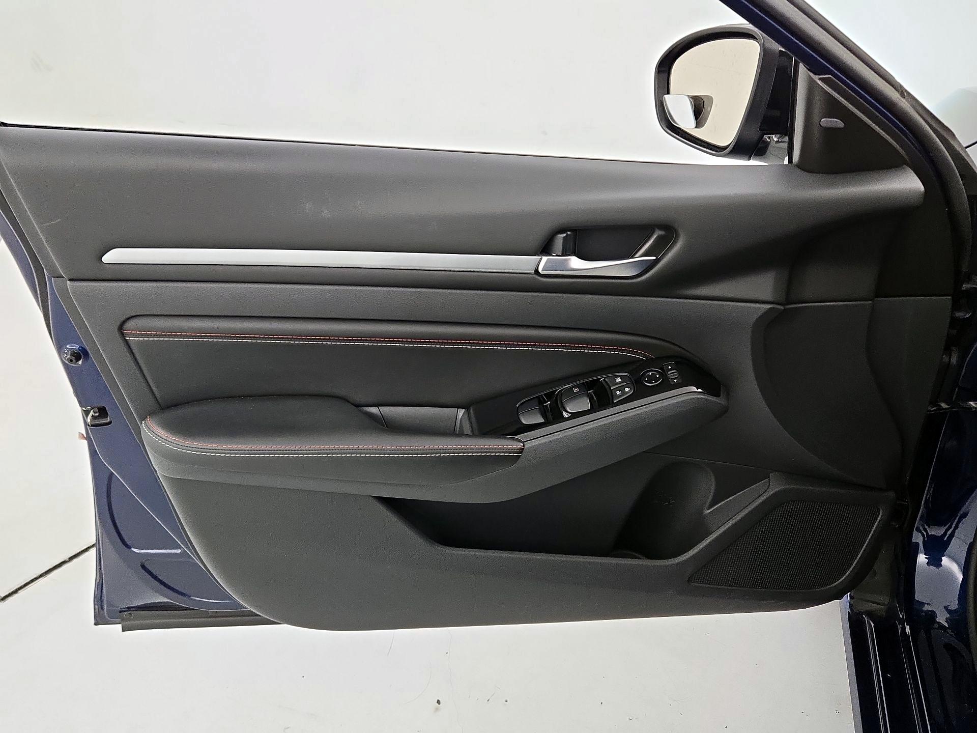 Thumbnail: 2023 Nissan Altima - 12