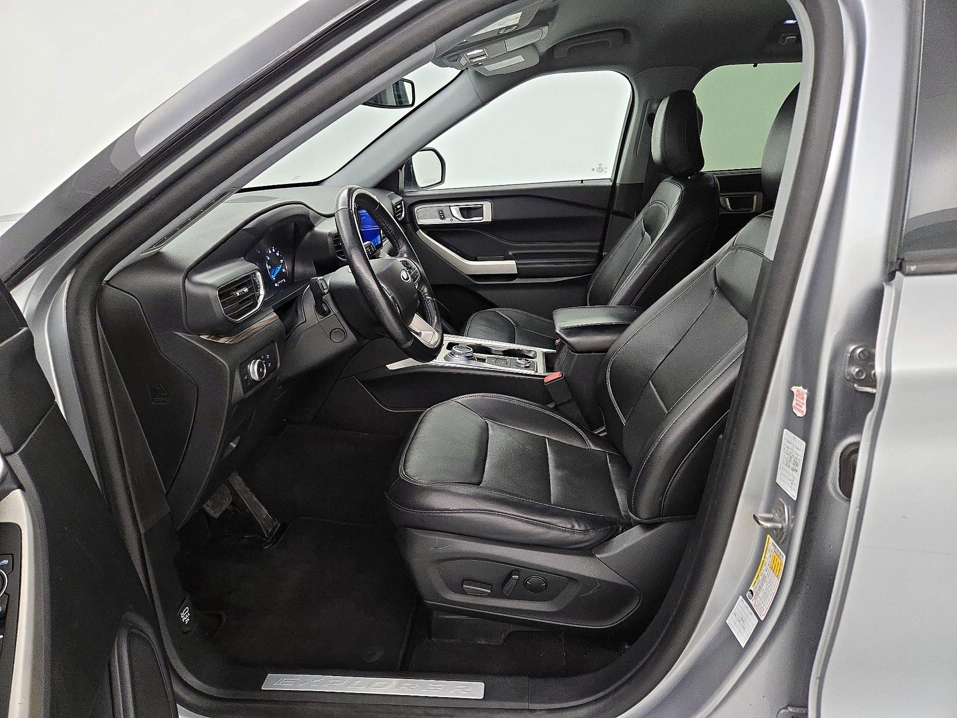 Thumbnail: 2021 Ford Explorer - 11