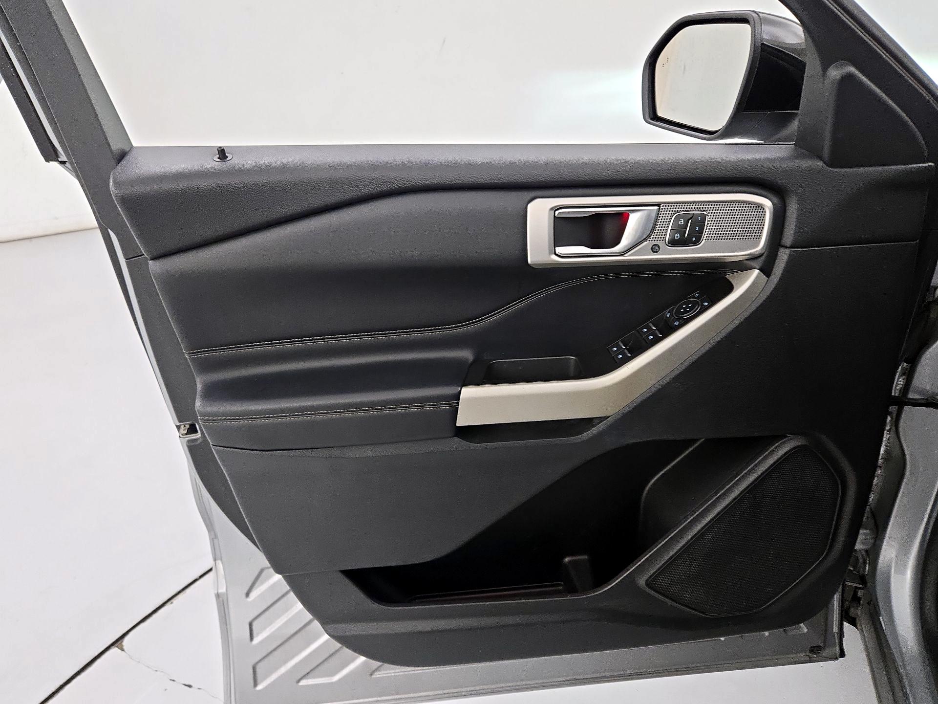 Thumbnail: 2021 Ford Explorer - 12