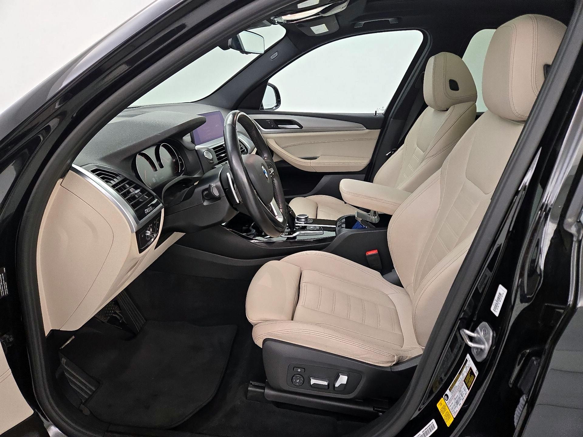 Thumbnail: 2021 BMW X3 - 11