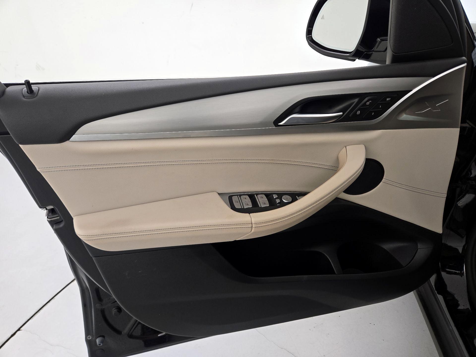 Thumbnail: 2021 BMW X3 - 12