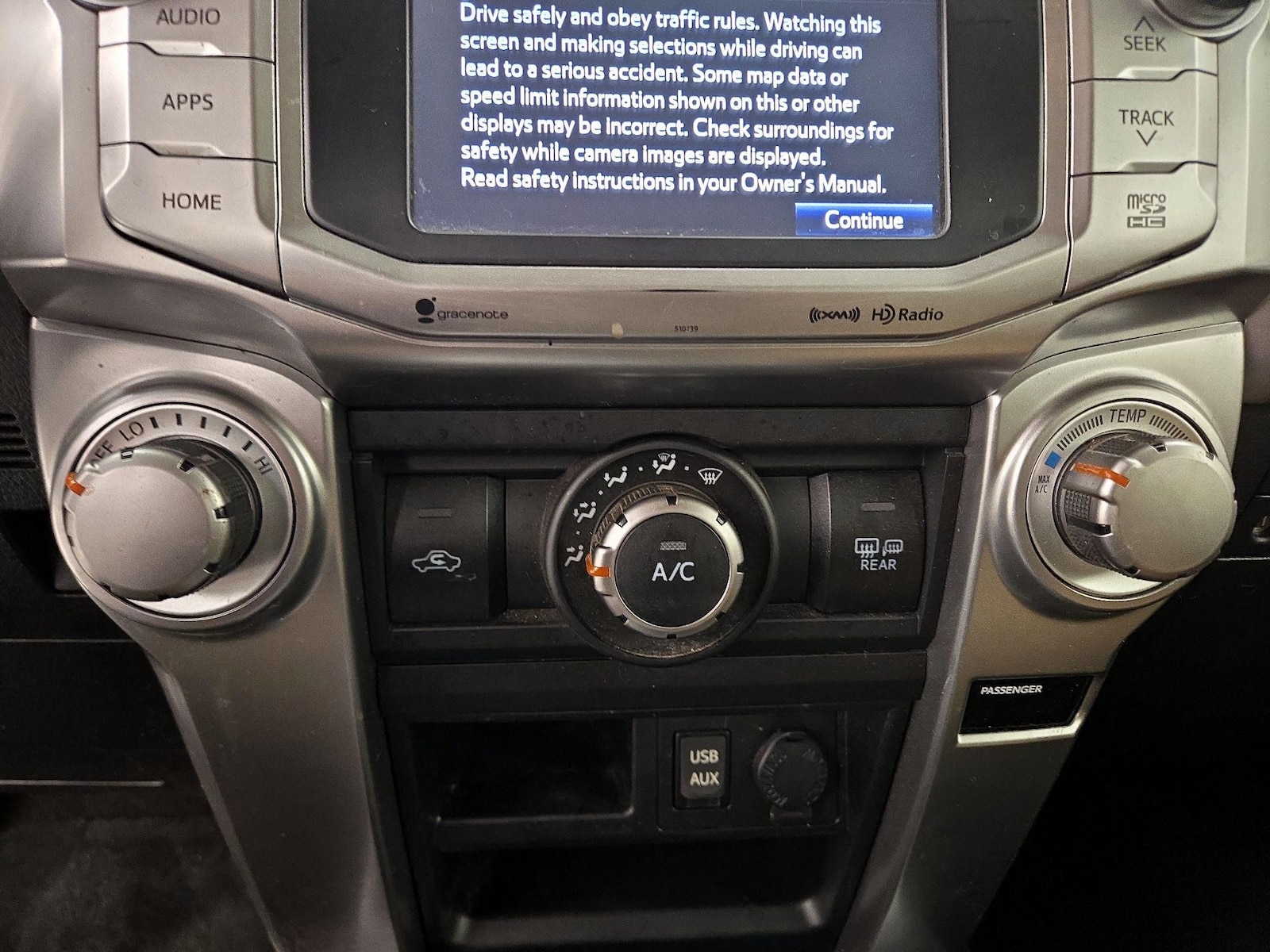 2018 Toyota 4Runner SR5 - Photo 17