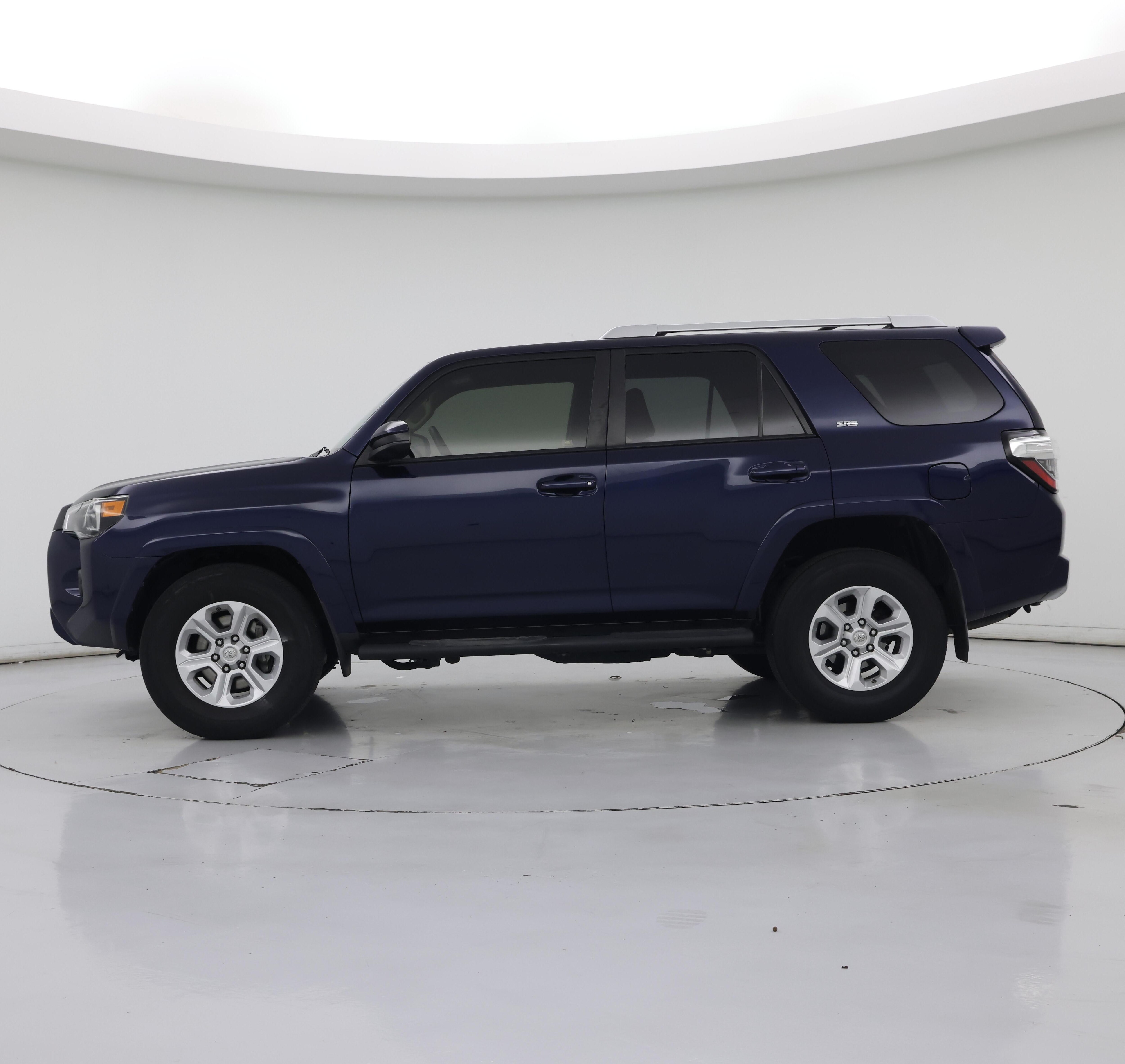 Thumbnail: 2018 Toyota 4Runner - 3