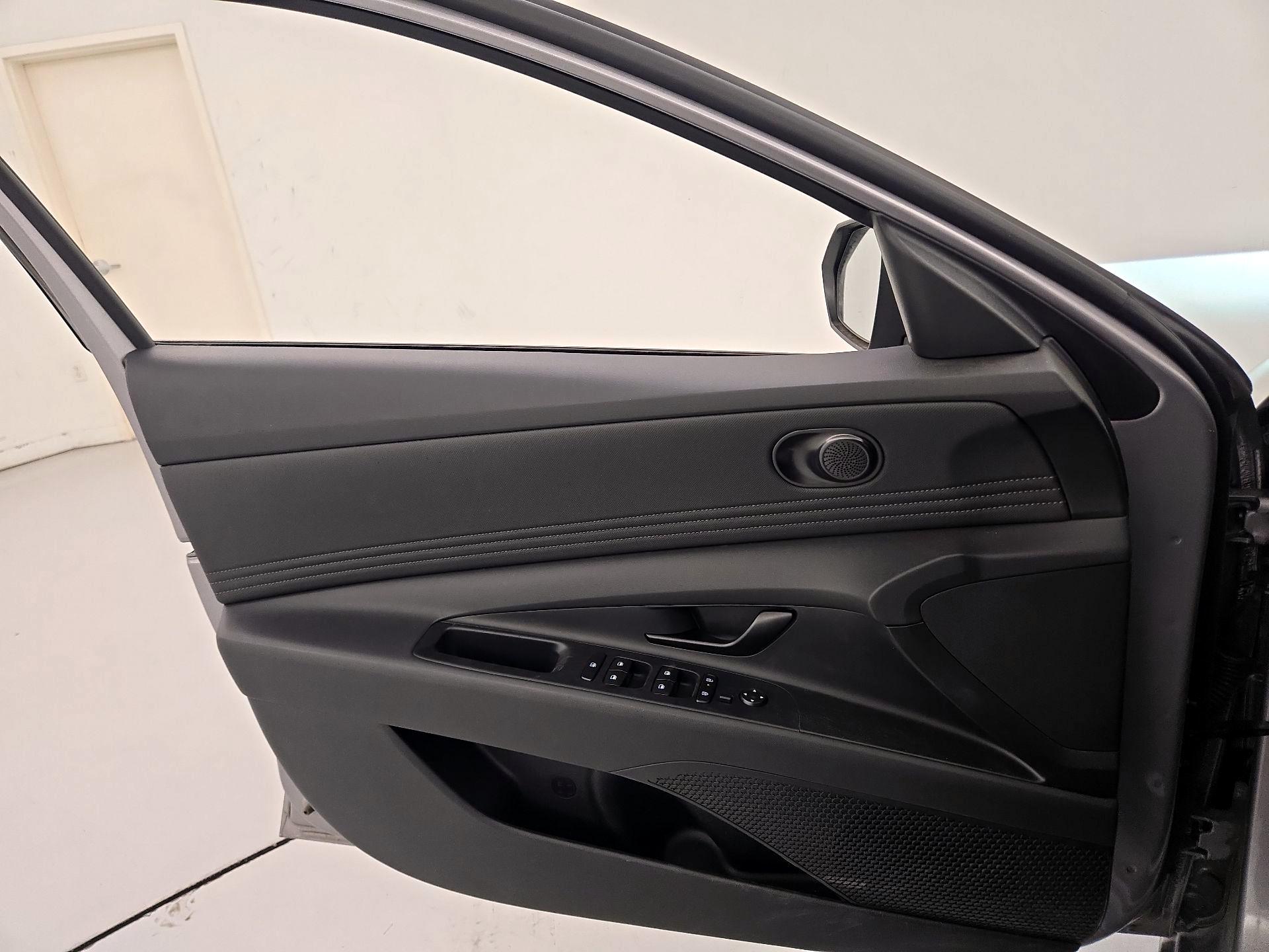 Thumbnail: 2025 Hyundai Elantra - 12