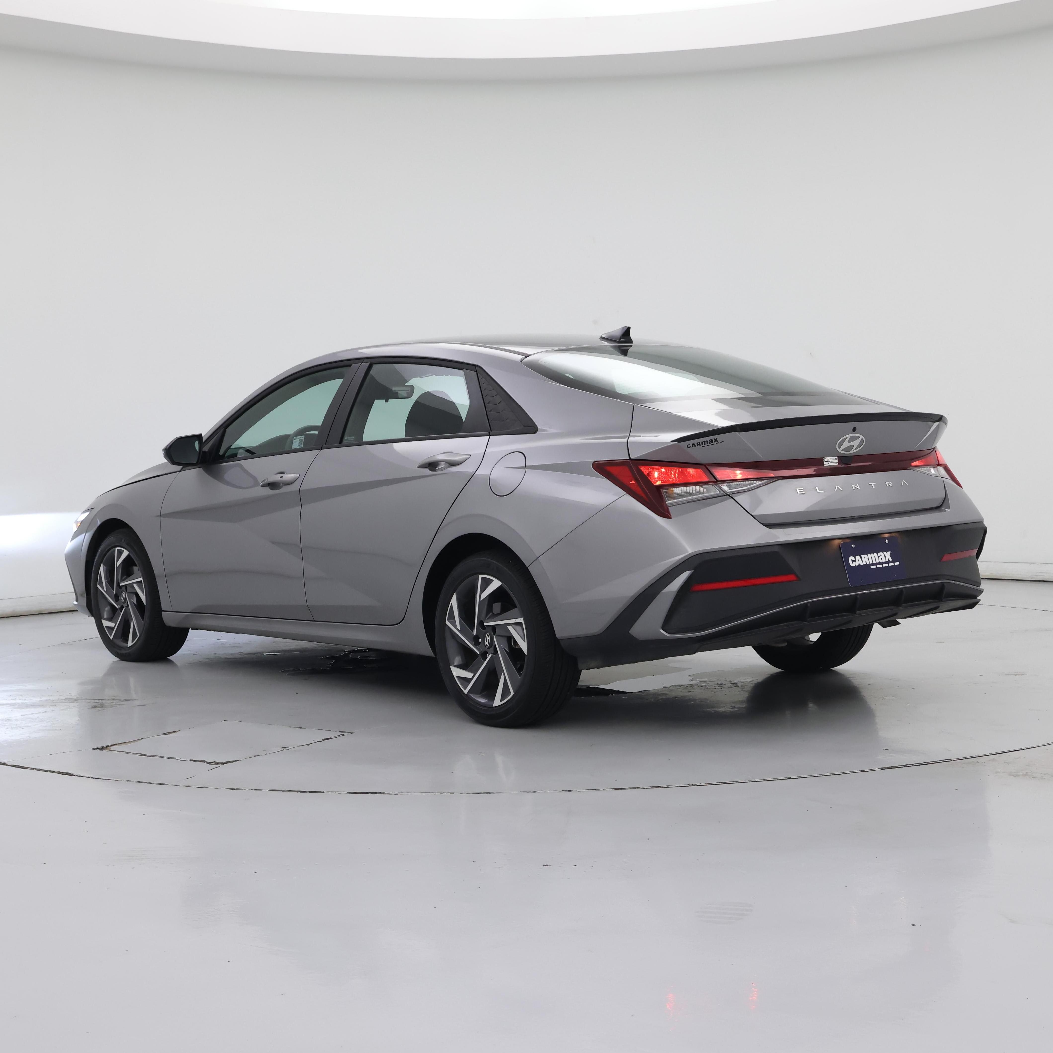 Thumbnail: 2025 Hyundai Elantra - 2