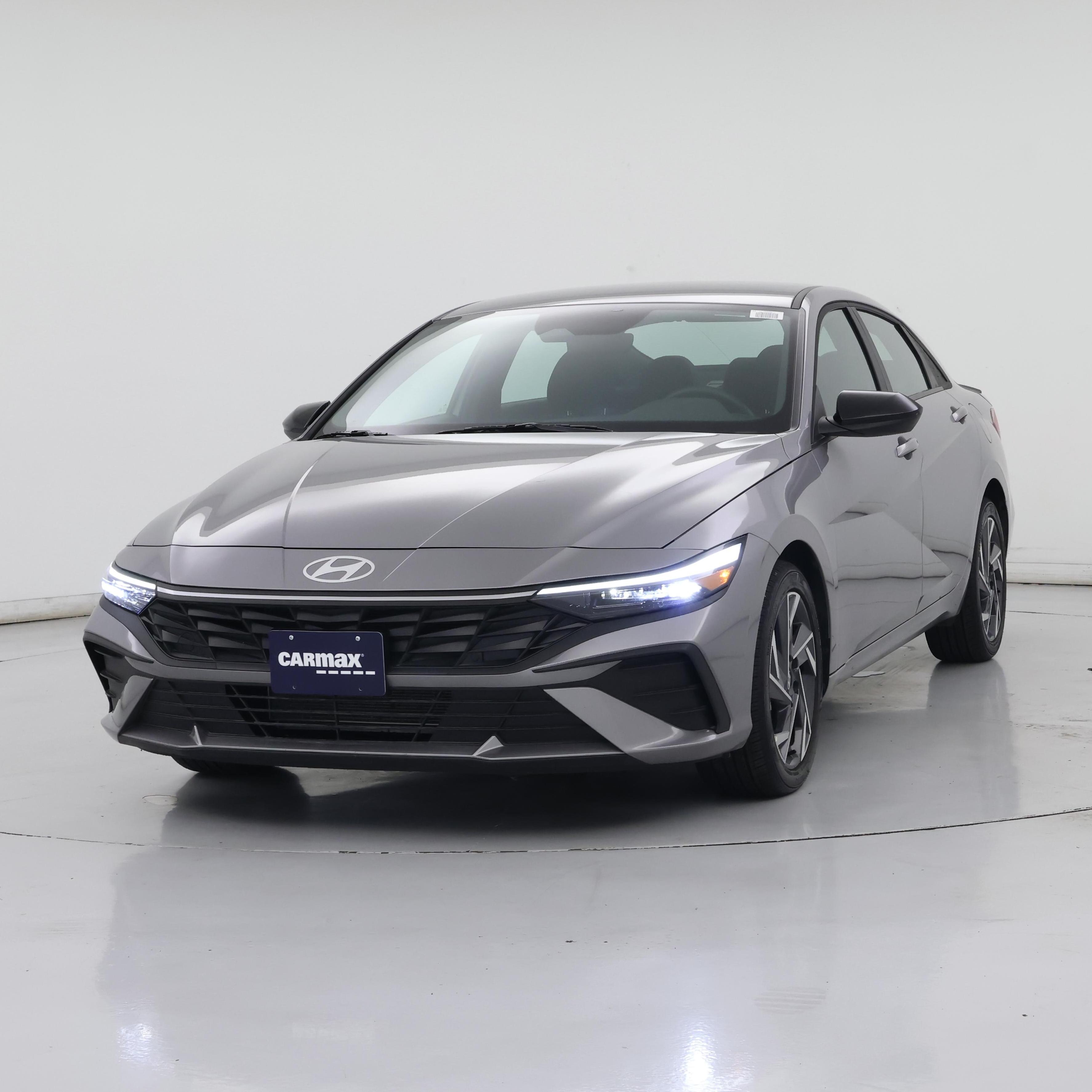 Thumbnail: 2025 Hyundai Elantra - 4