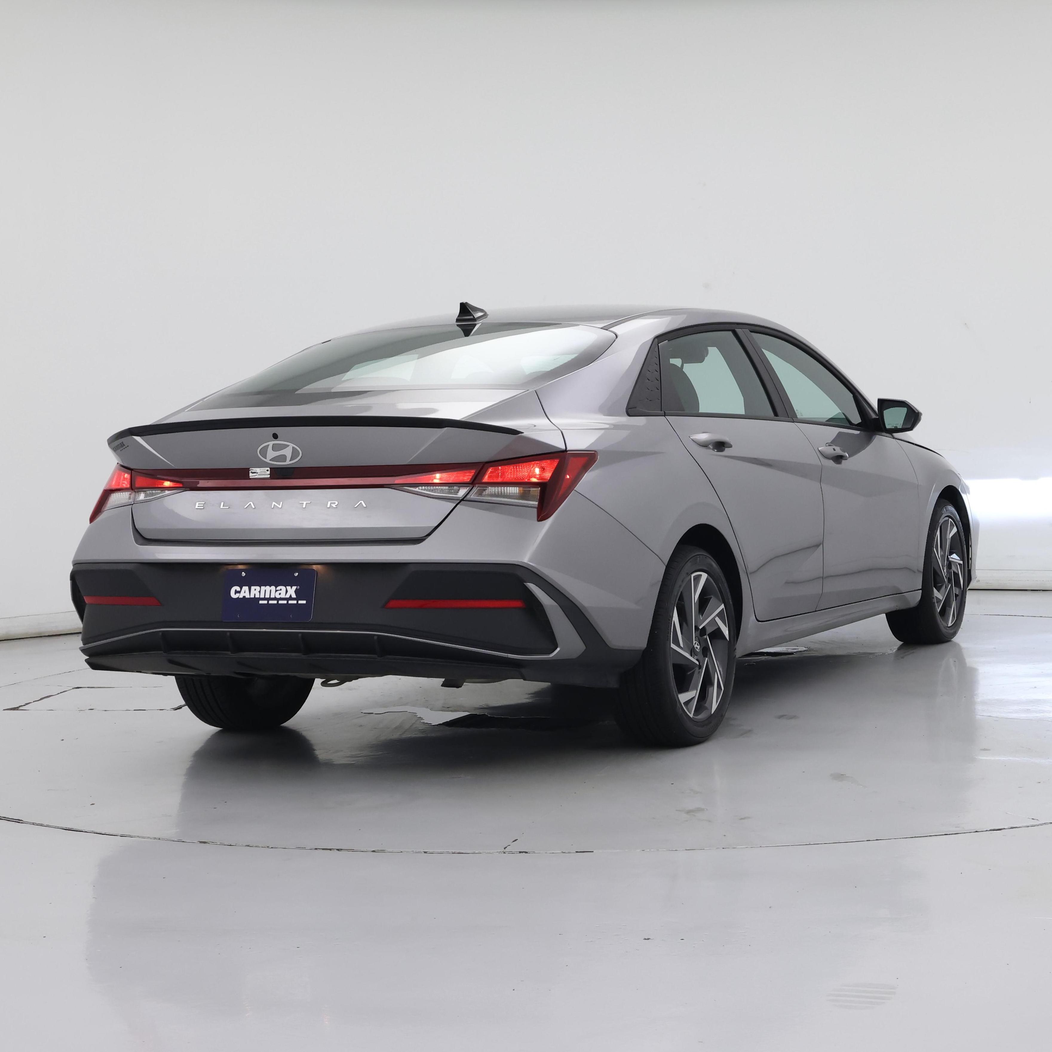 Thumbnail: 2025 Hyundai Elantra - 8