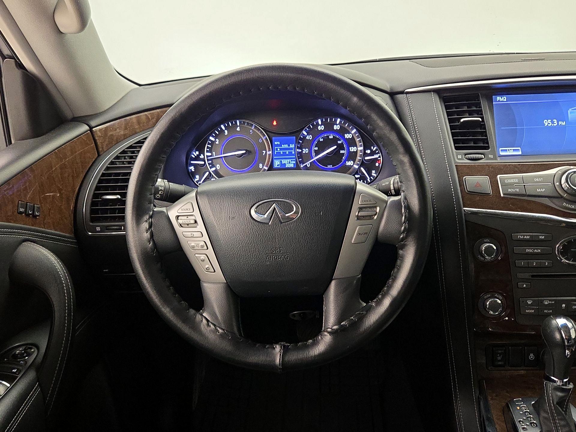 Thumbnail: 2017 INFINITI QX80 - 10