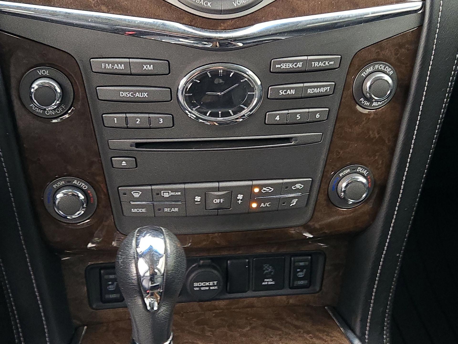 Thumbnail: 2017 INFINITI QX80 - 17