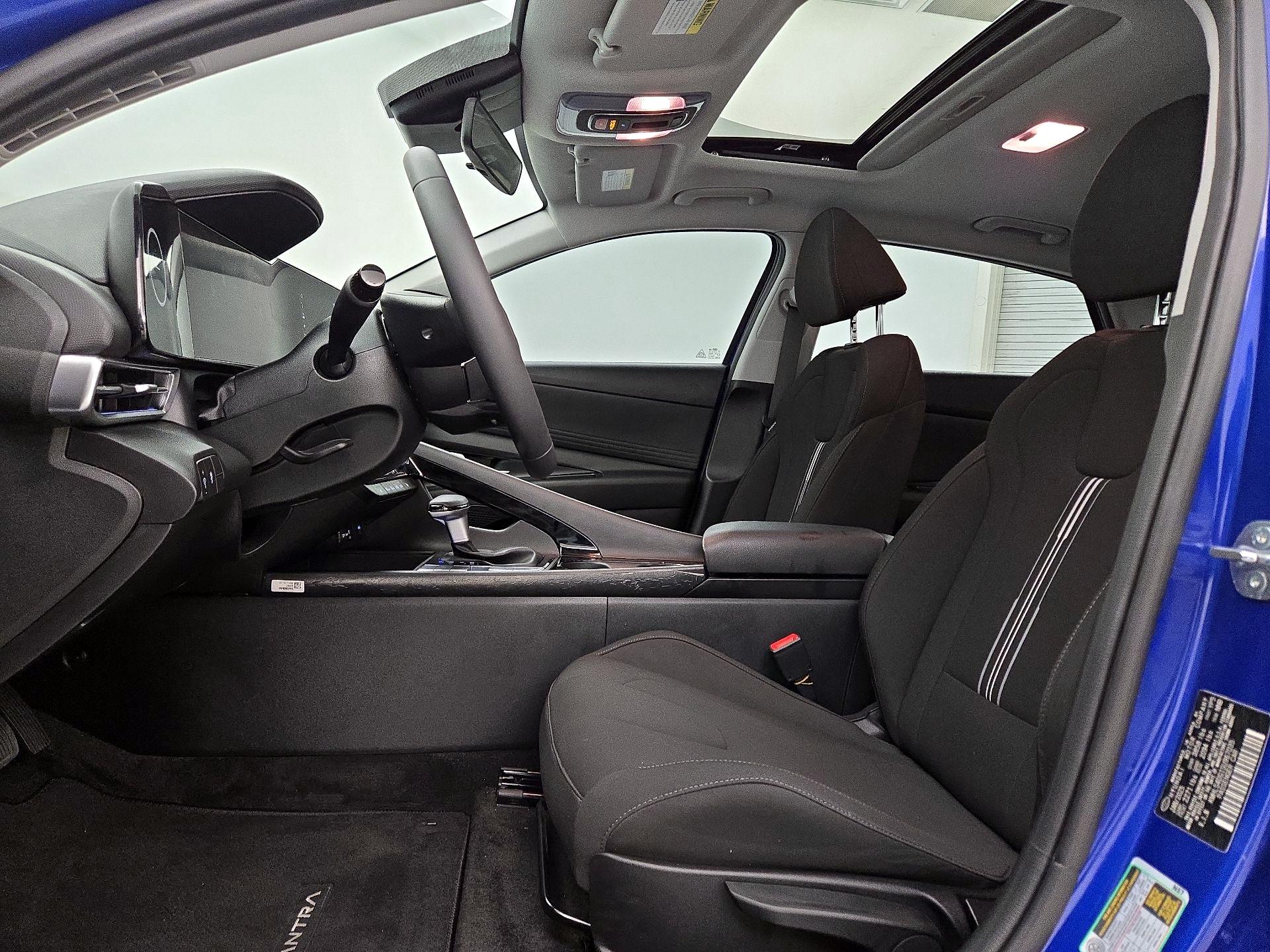 Thumbnail: 2025 Hyundai Elantra - 11