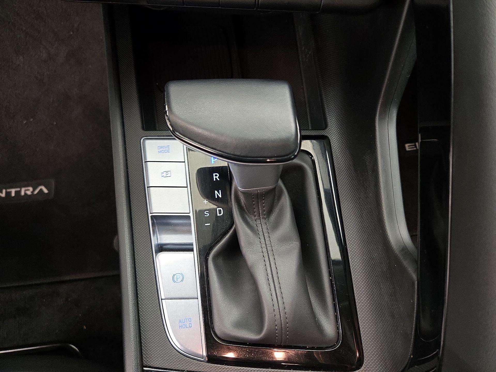 Thumbnail: 2025 Hyundai Elantra - 18