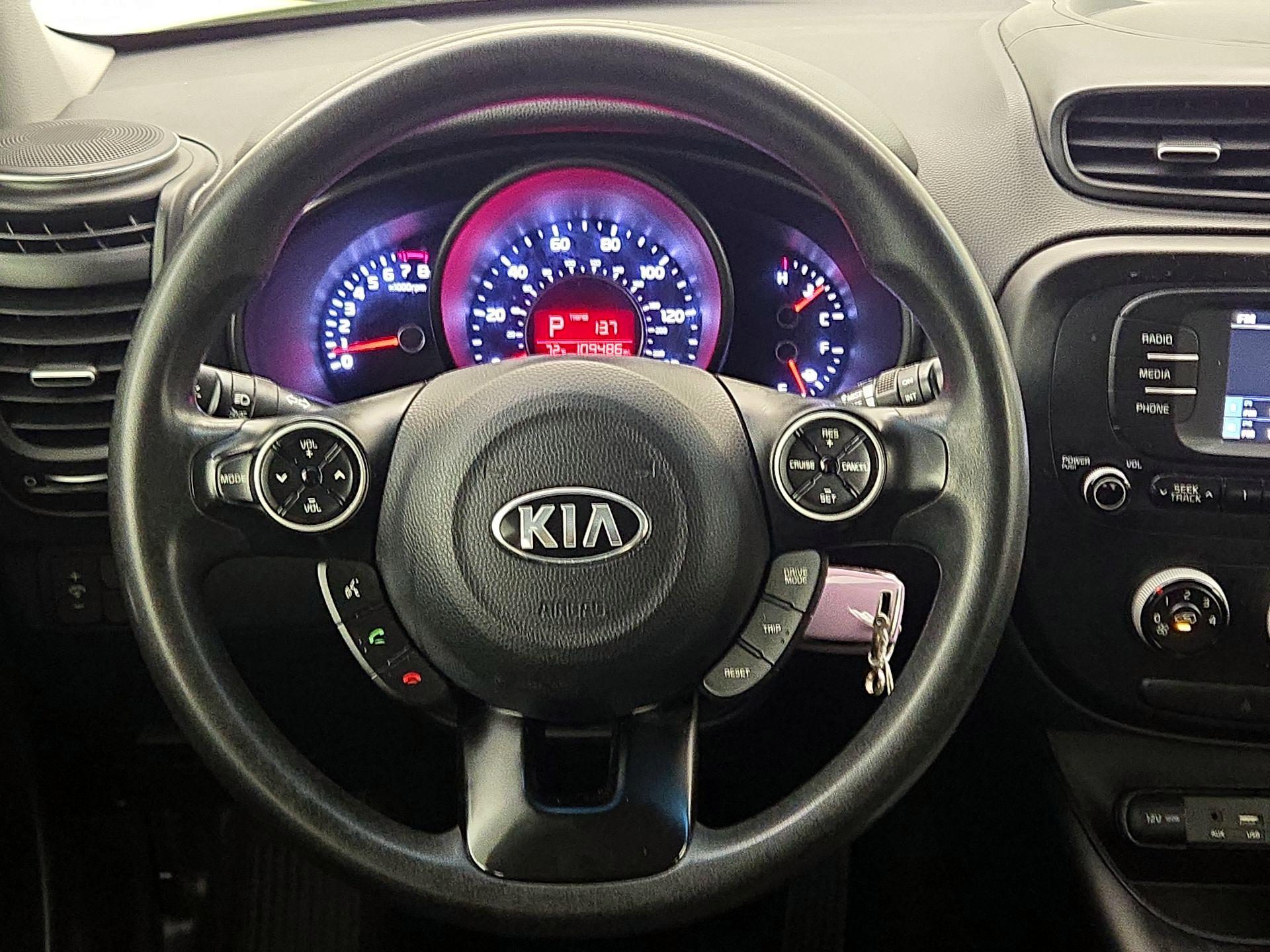 Thumbnail: 2017 Kia Soul - 10