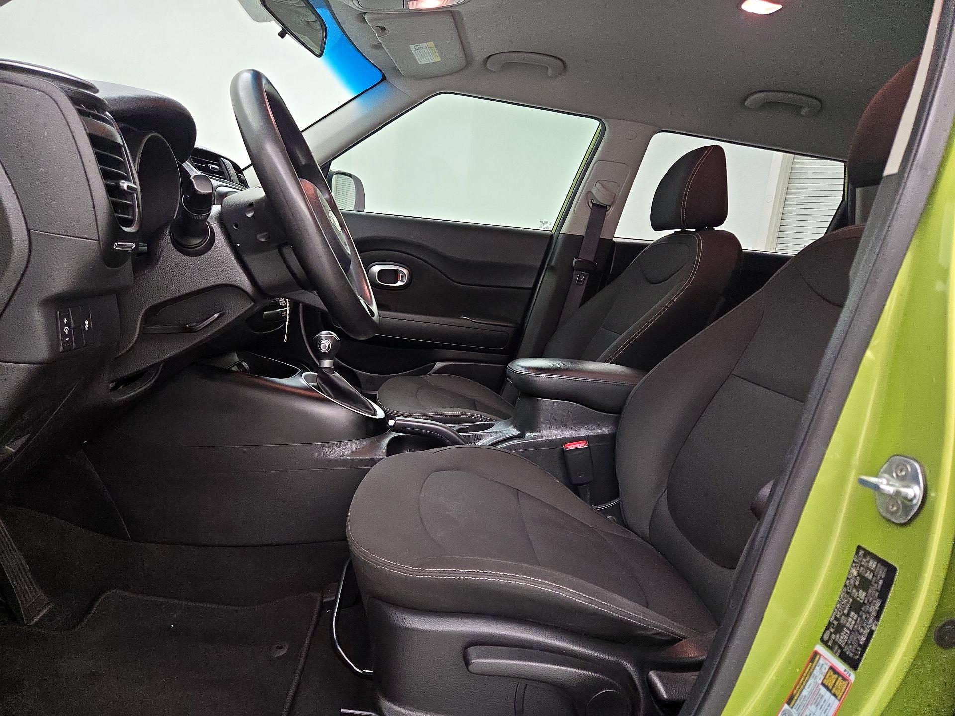 Thumbnail: 2017 Kia Soul - 11