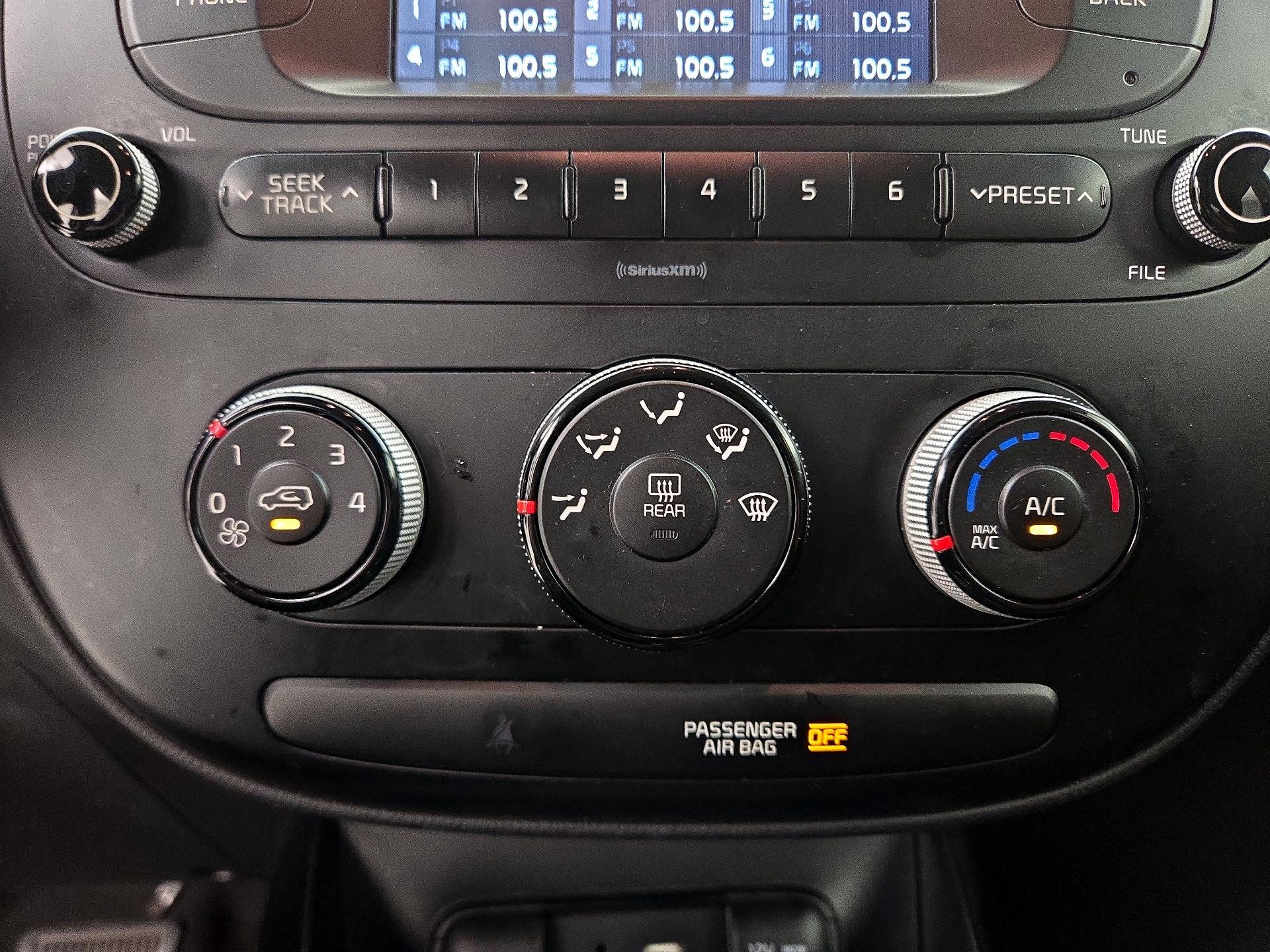 Thumbnail: 2017 Kia Soul - 15