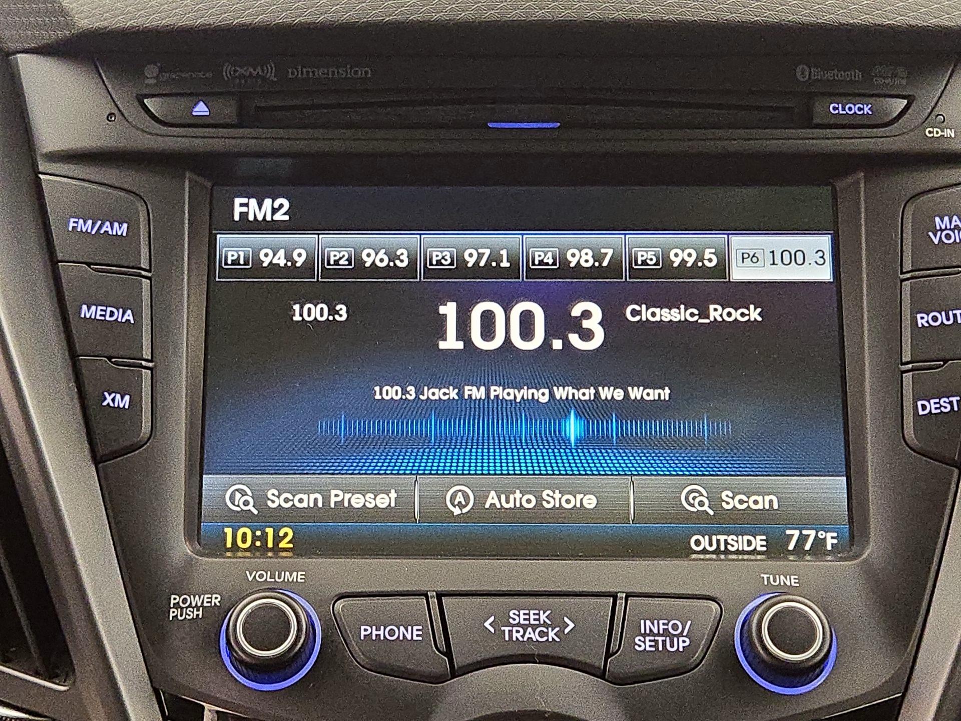 Thumbnail: 2014 Hyundai Veloster - 15