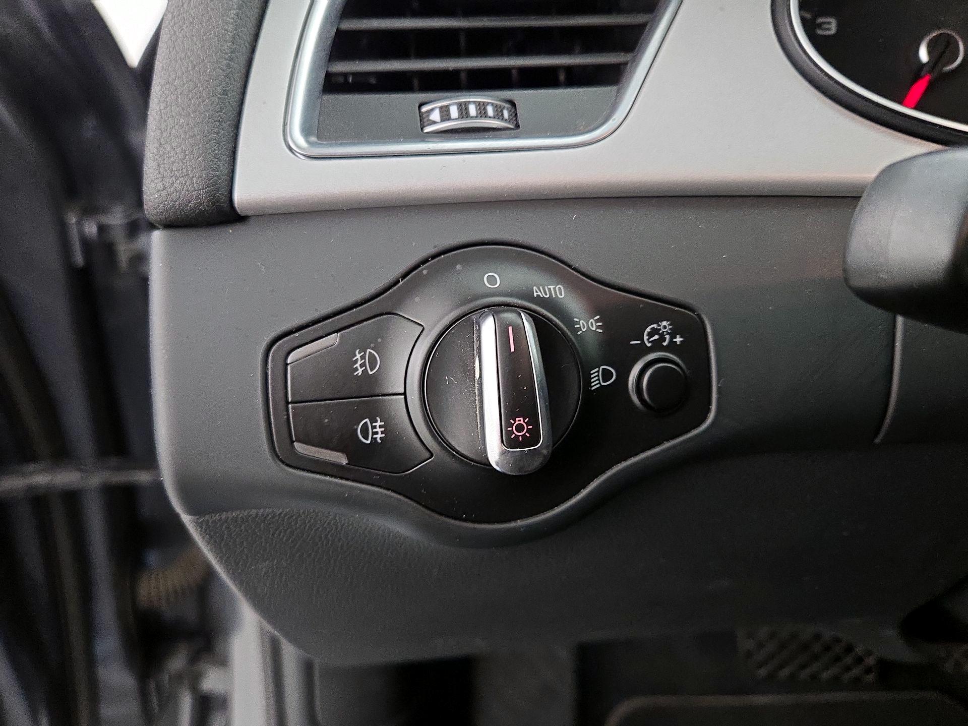 Thumbnail: 2016 Audi A4 - 13