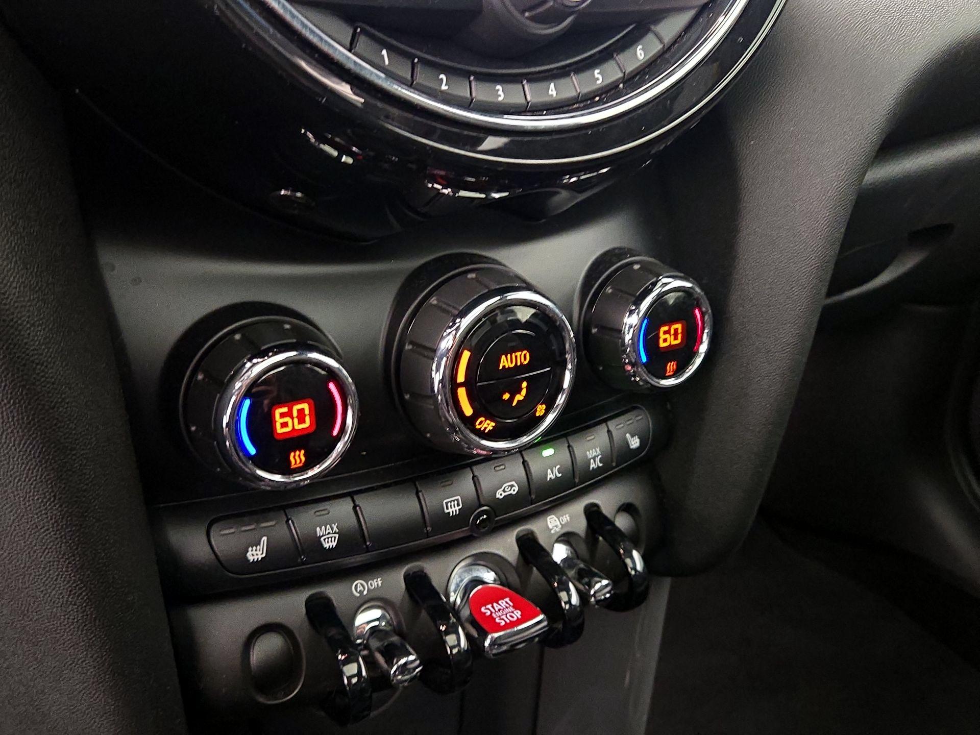 Thumbnail: 2020 MINI Cooper Hardtop - 16