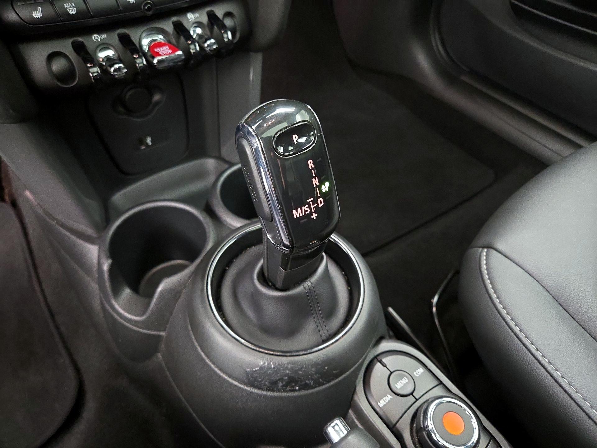 Thumbnail: 2020 MINI Cooper Hardtop - 17