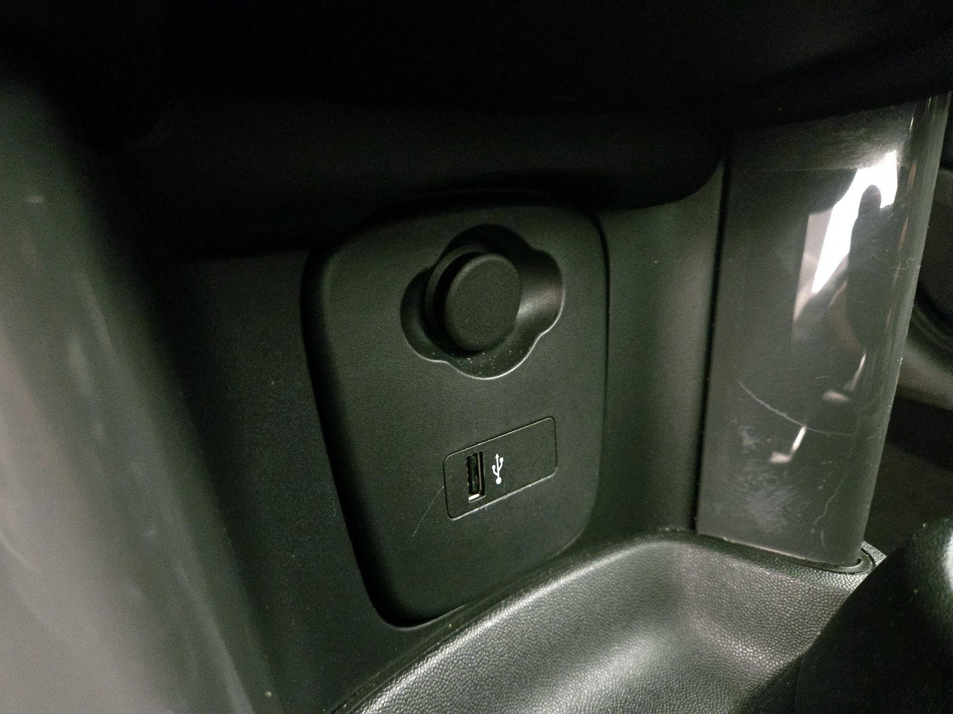 Thumbnail: 2020 MINI Cooper Hardtop - 18