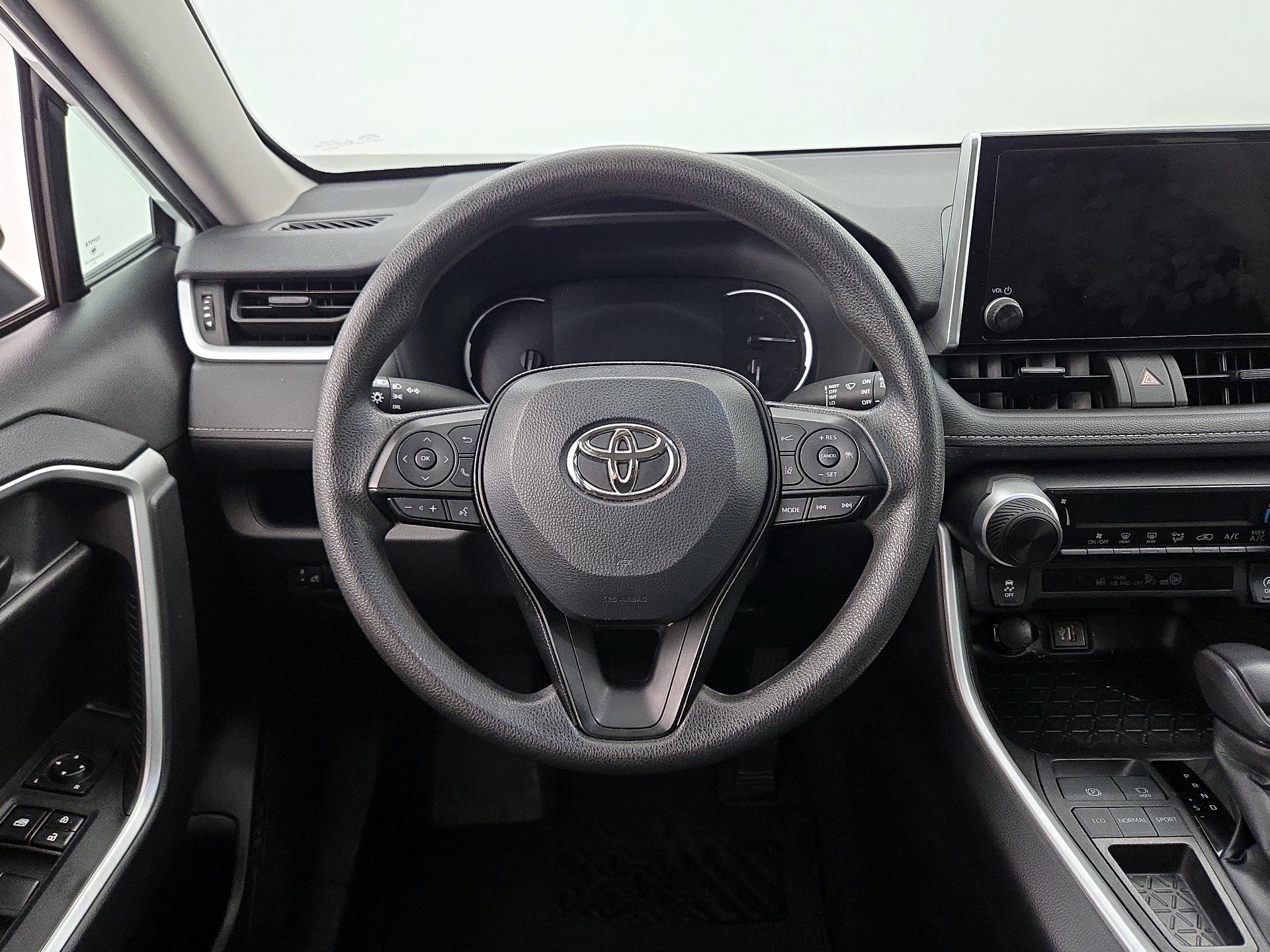 Thumbnail: 2024 Toyota RAV4 - 10