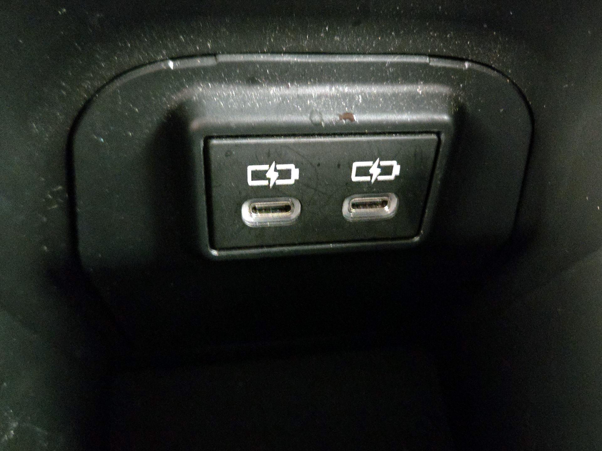 Thumbnail: 2024 Toyota RAV4 - 18