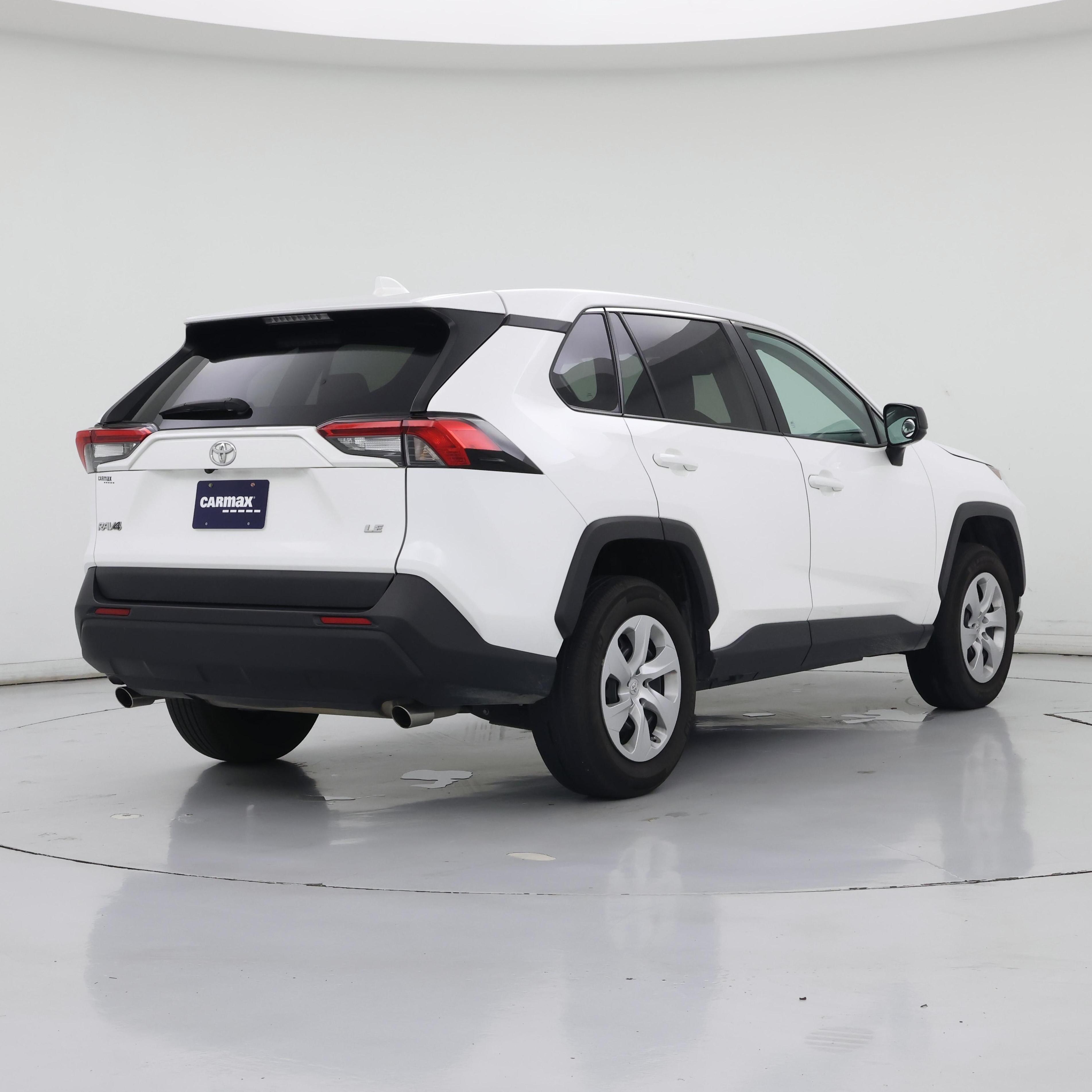 Thumbnail: 2024 Toyota RAV4 - 8