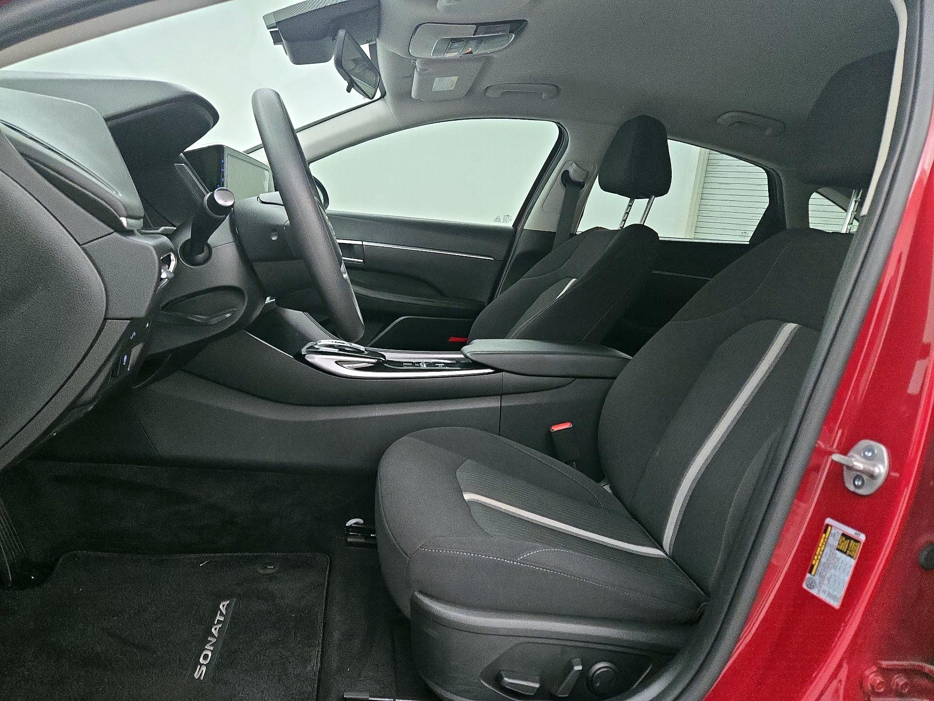 Thumbnail: 2023 Hyundai Sonata - 11