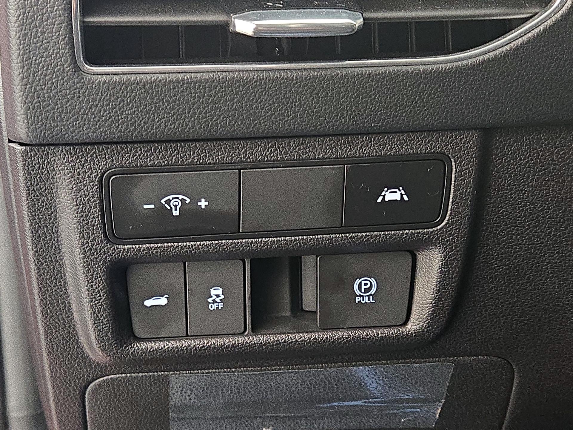 Thumbnail: 2023 Hyundai Sonata - 13