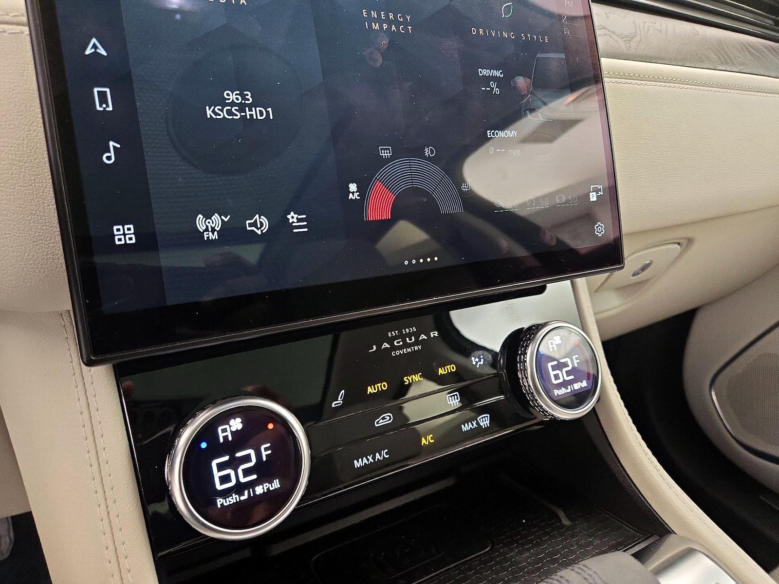 2021 Jaguar F-Pace S - Photo 18
