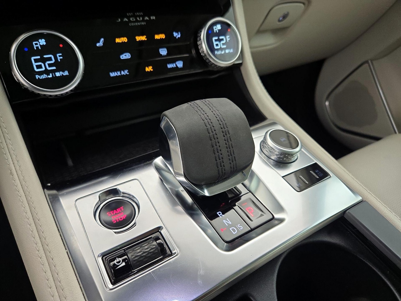 2021 Jaguar F-Pace S - Photo 19
