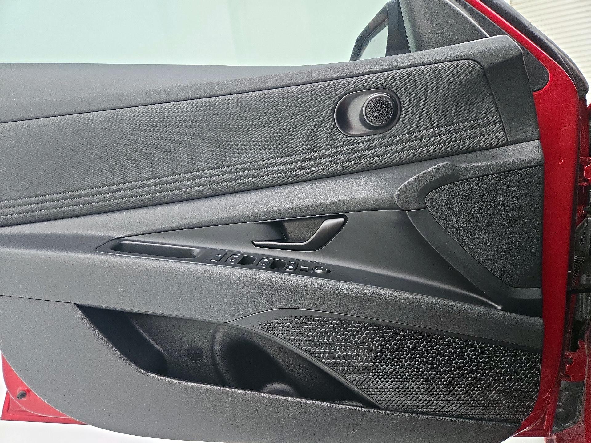 Thumbnail: 2025 Hyundai Elantra - 12