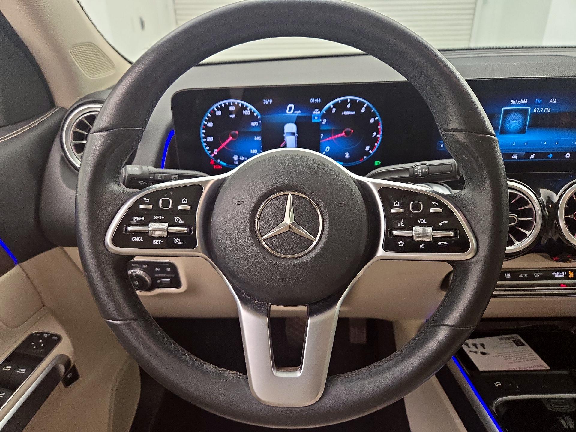 Thumbnail: 2023 Mercedes-Benz GLB - 10