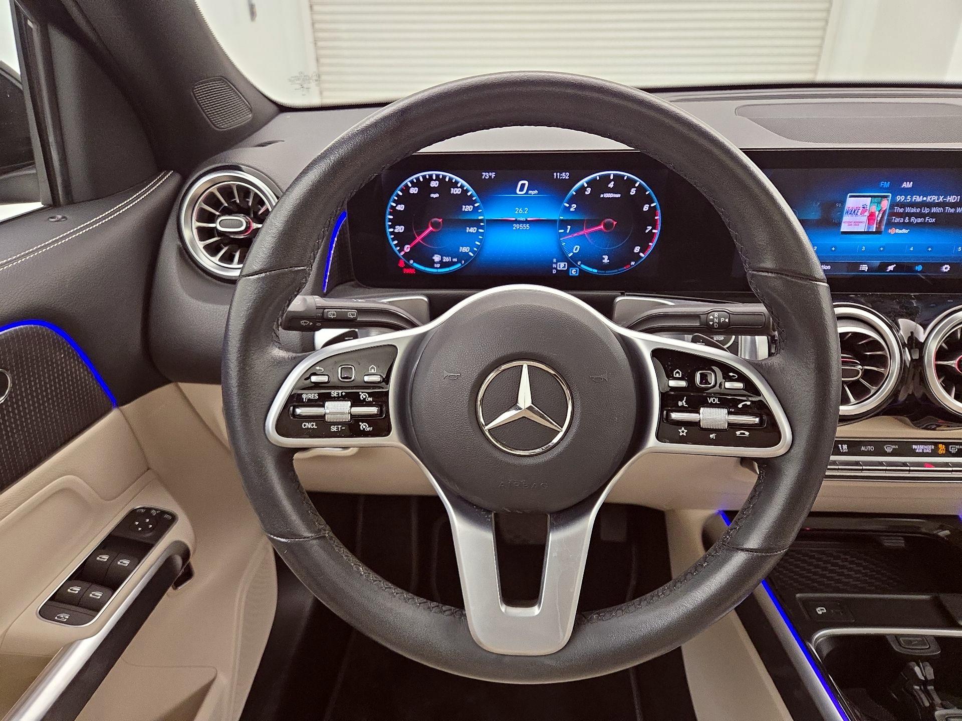 Thumbnail: 2022 Mercedes-Benz GLB - 10
